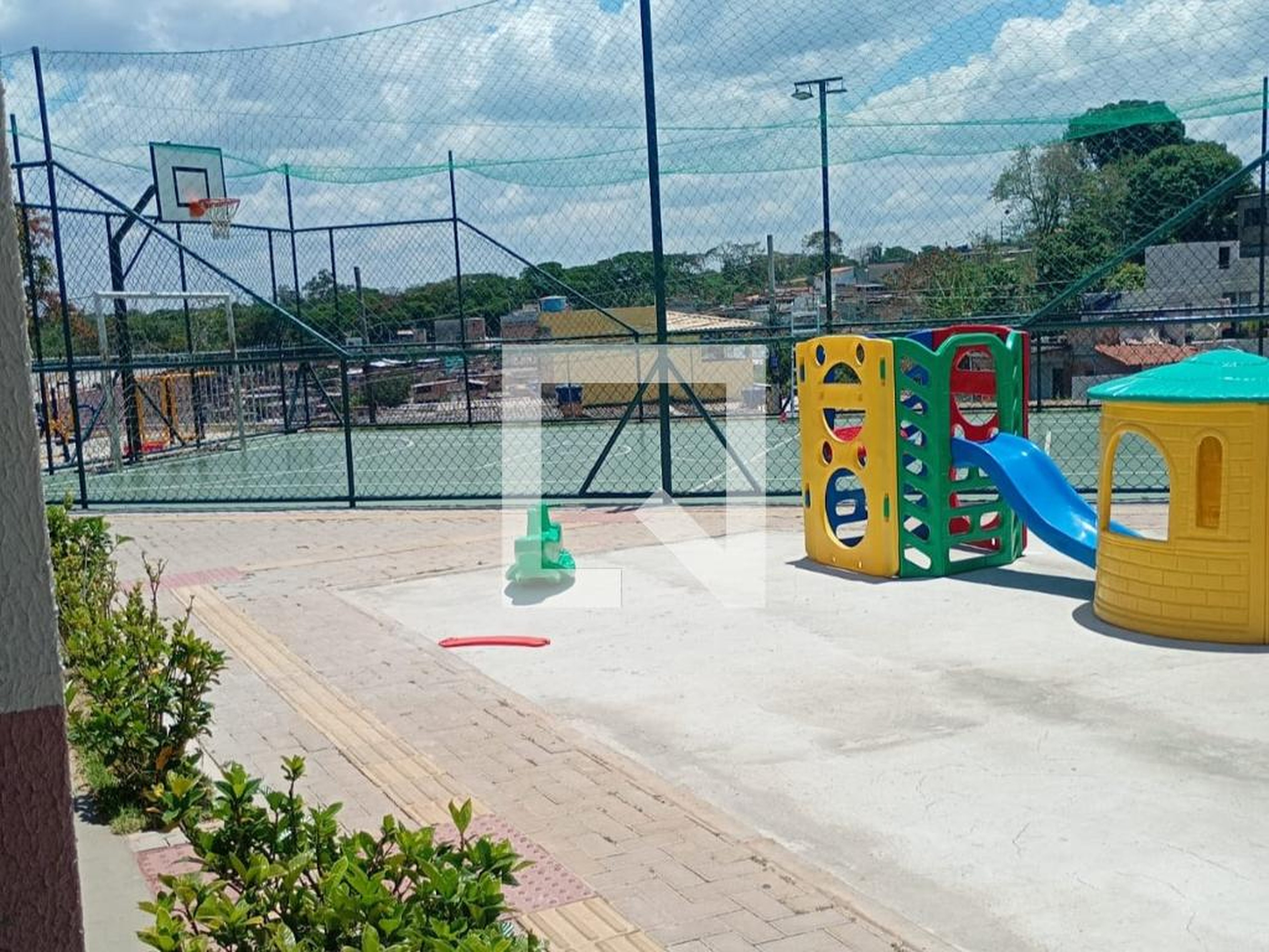 Área comum Condomínio em Rua Cláudio Clover, 481