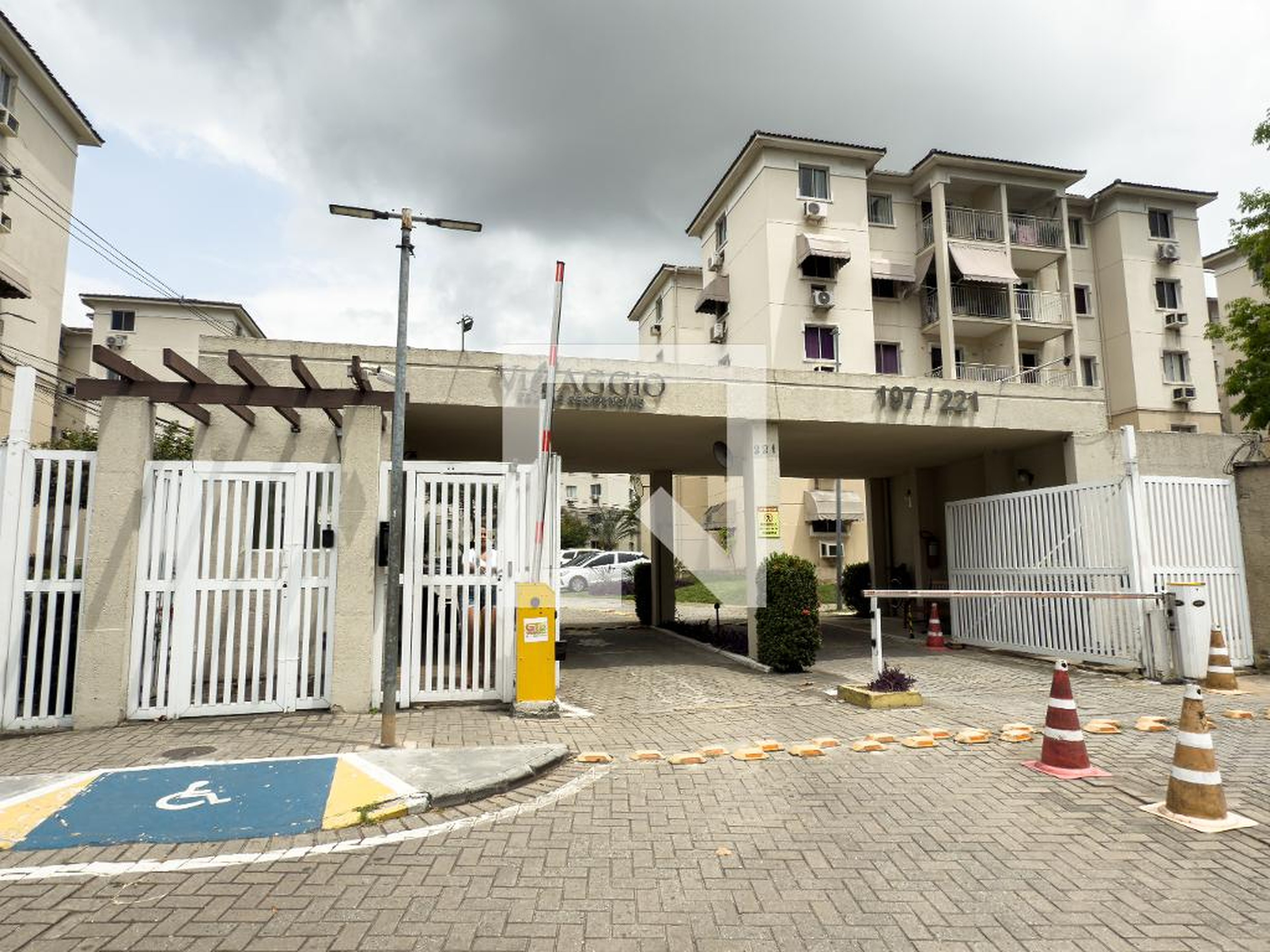 Fachada do Prédio Condomínio Vilaggio Praças
