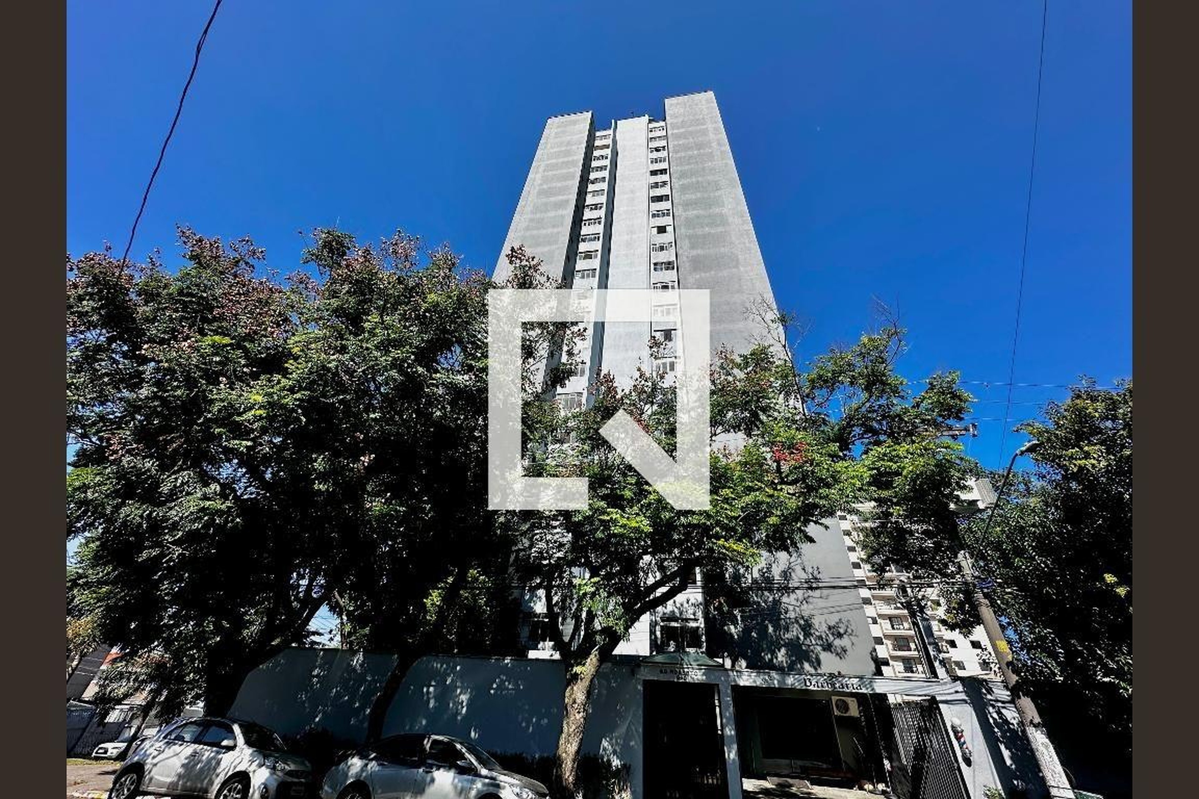 Fachada Condomínio em Rua Vapabussu, 173
