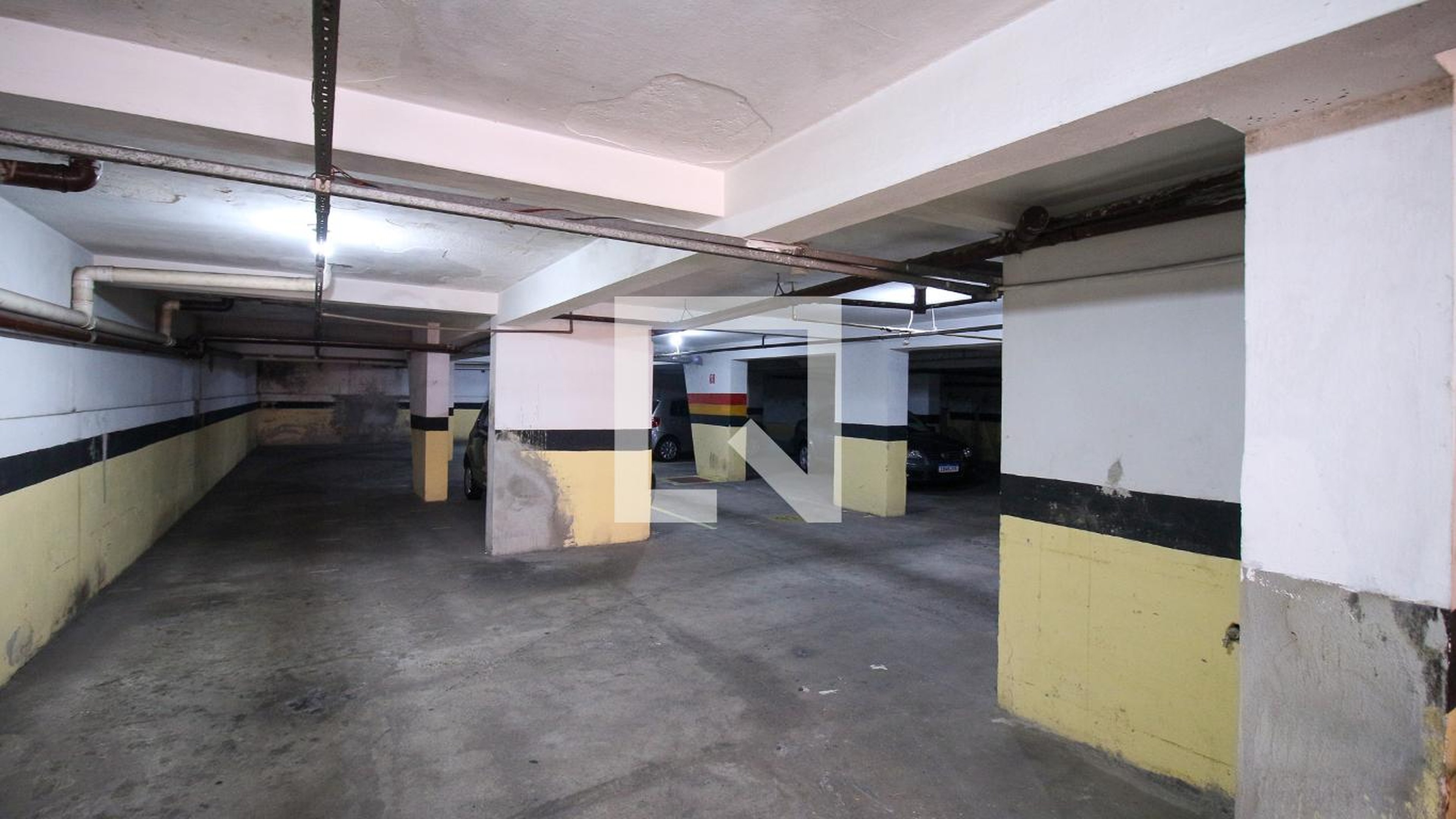 Estacionamento - Claudia Ariane