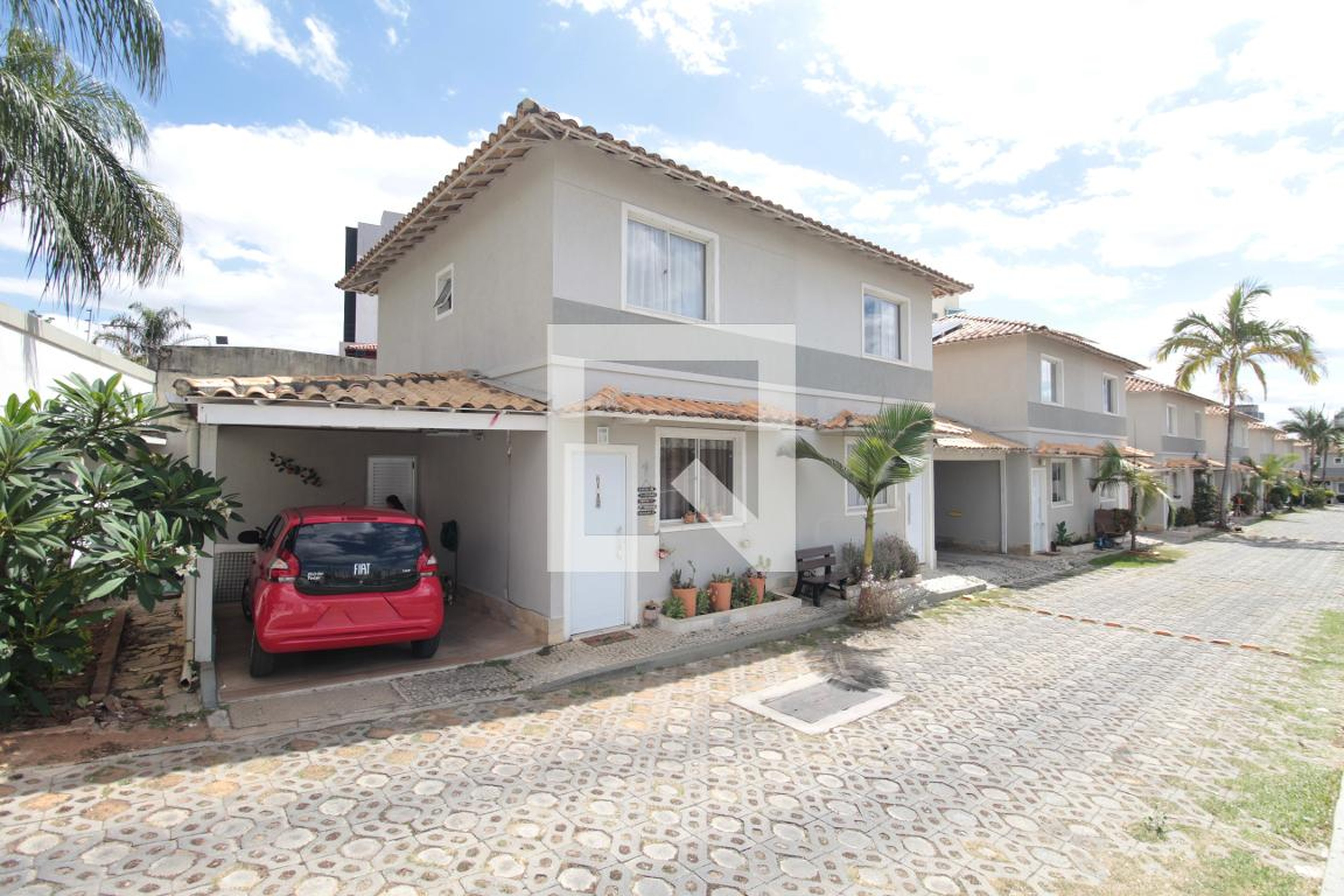 Fachada Condomínio Village Firense