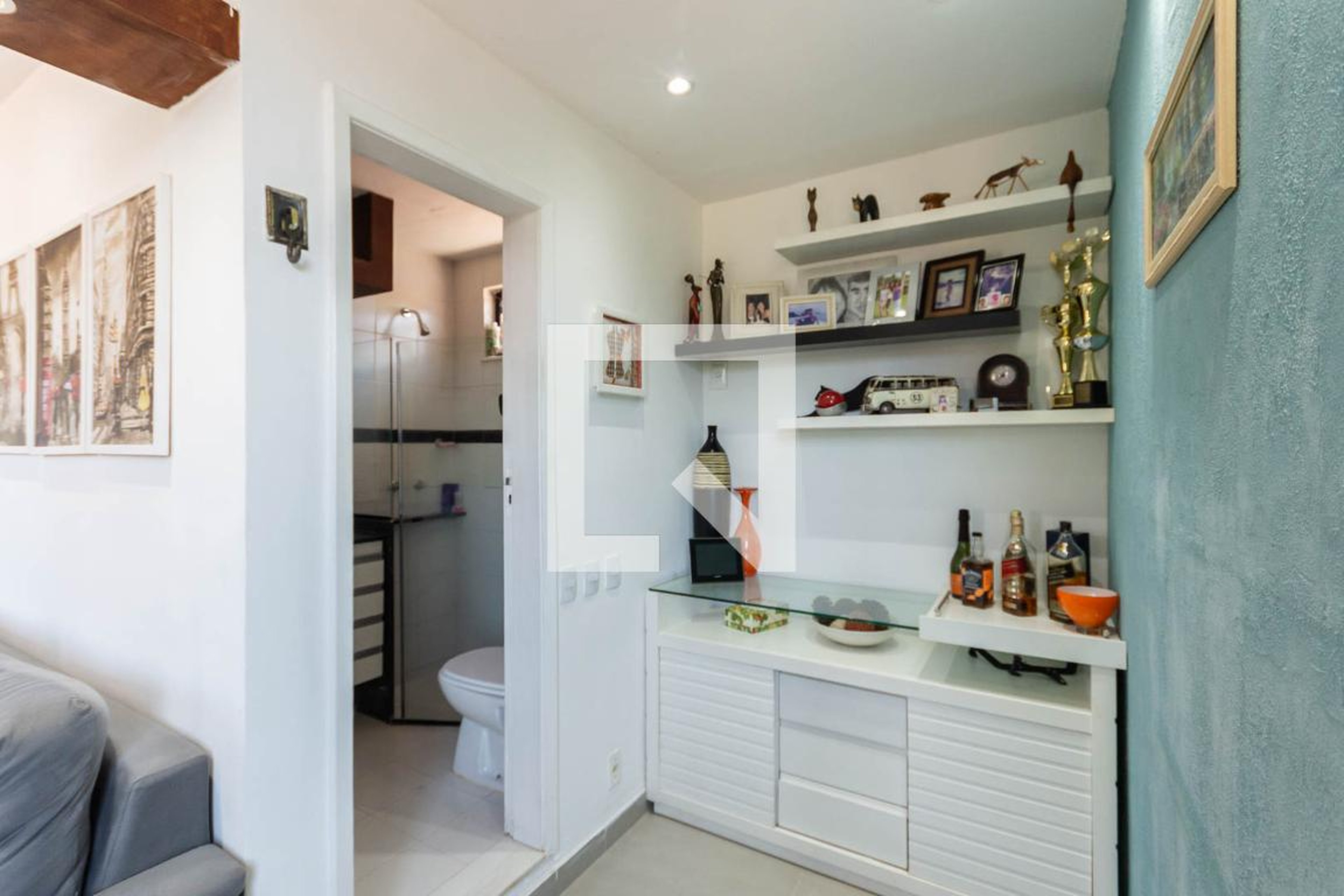 Hall - Raja Gabaglia