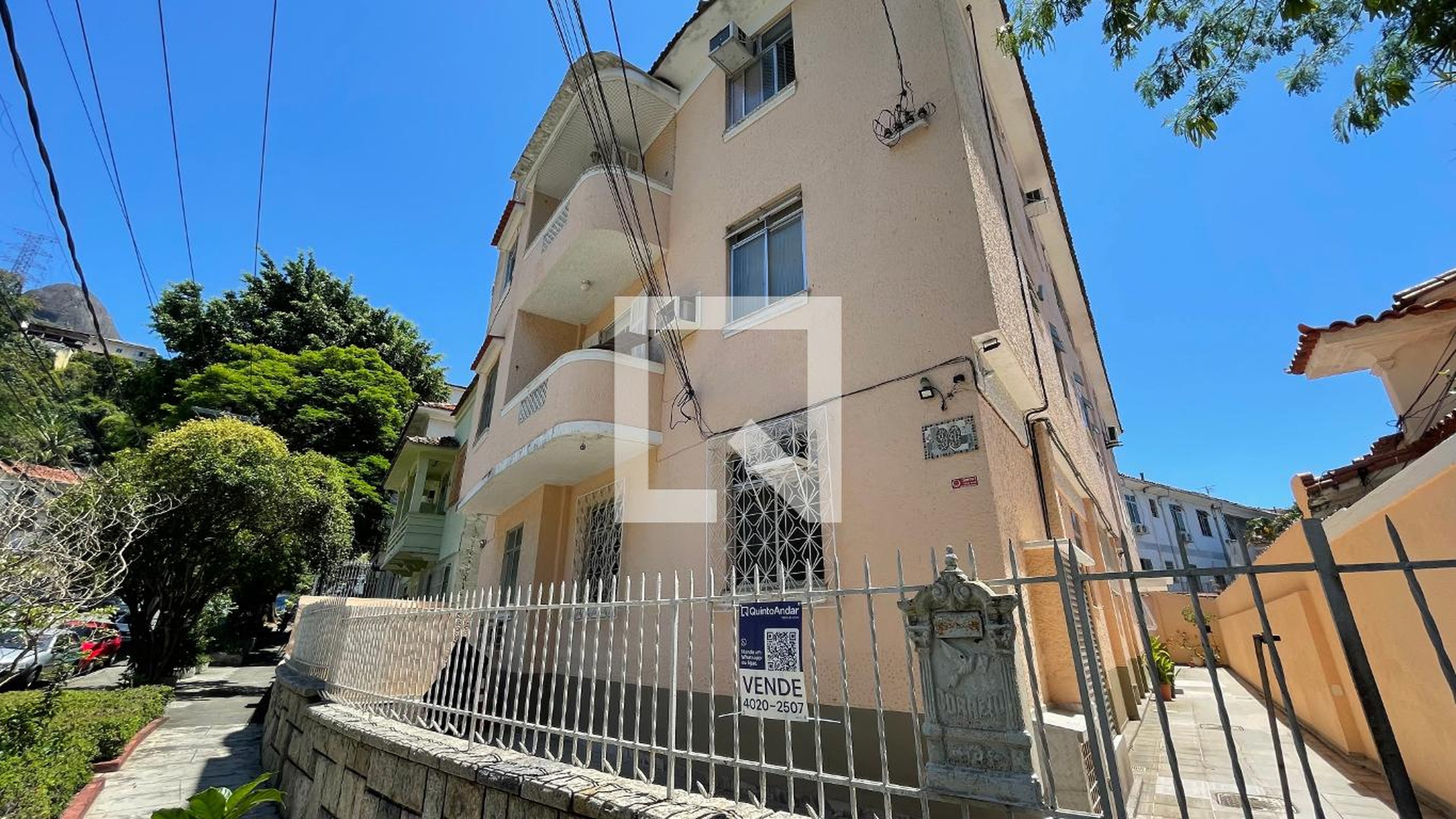 Fachada Condomínio Raja Gabaglia