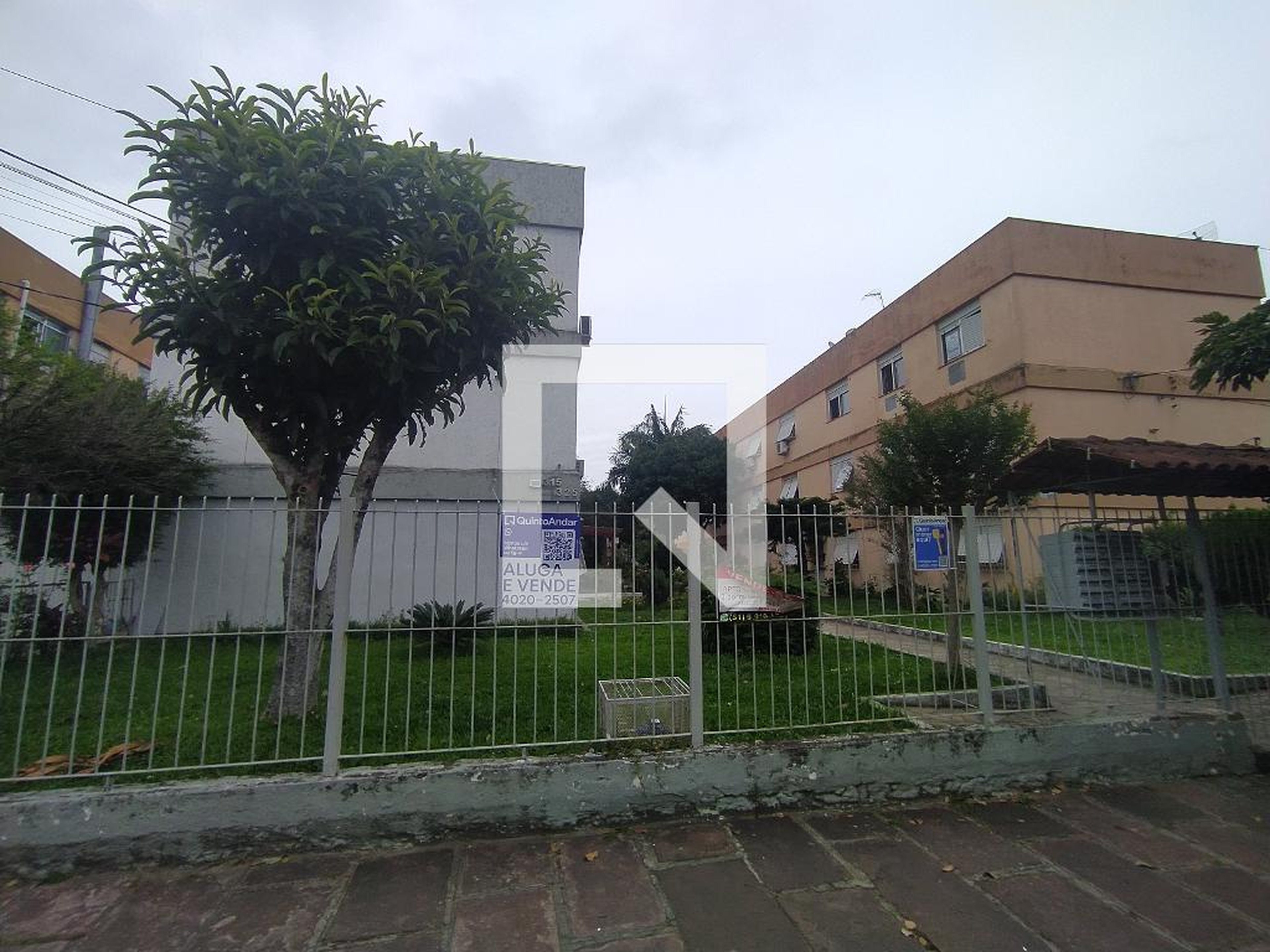 Fachada Condomínio em Rua Coronel Massot, 291