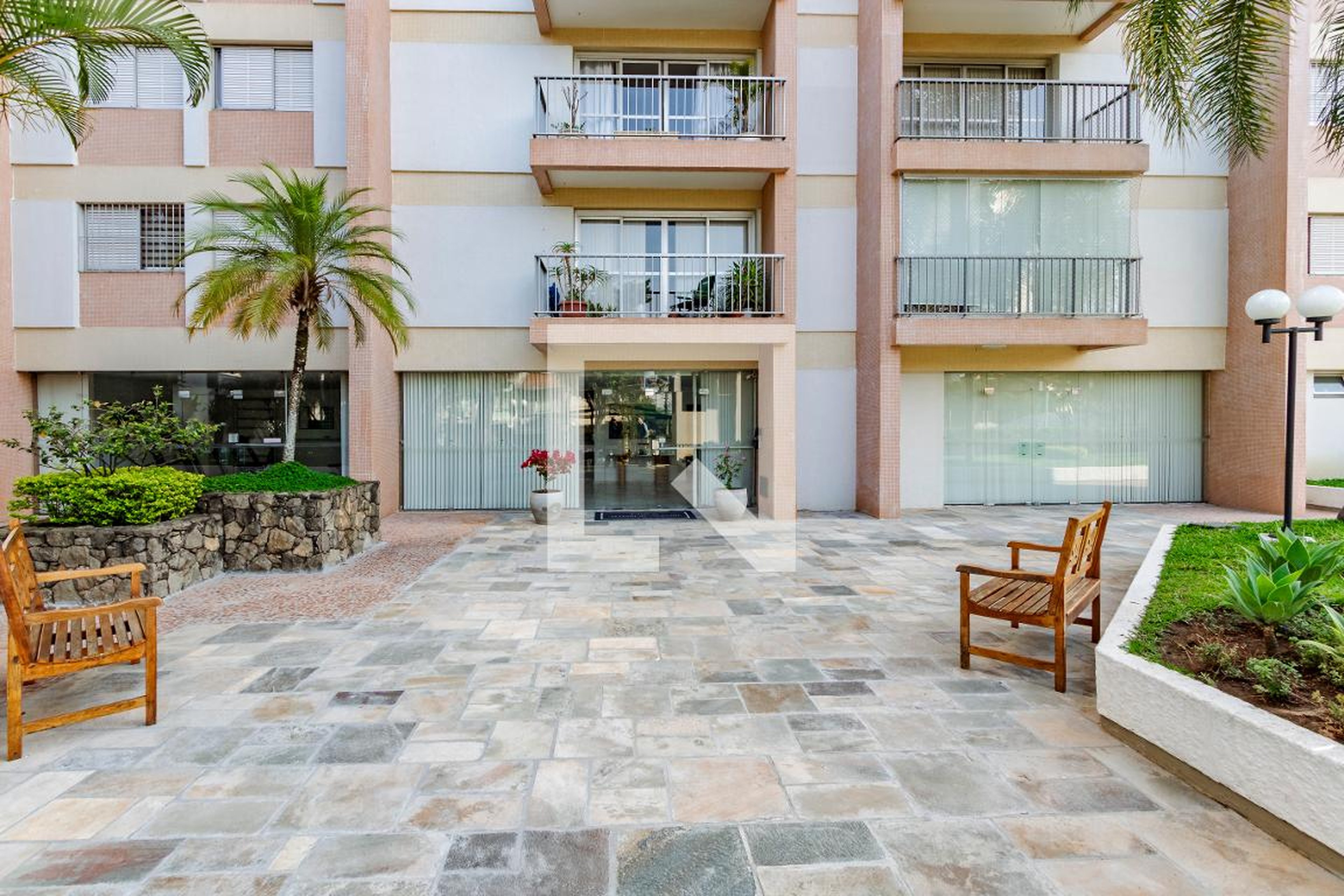 Entrada - Edifício Maison de Neuville