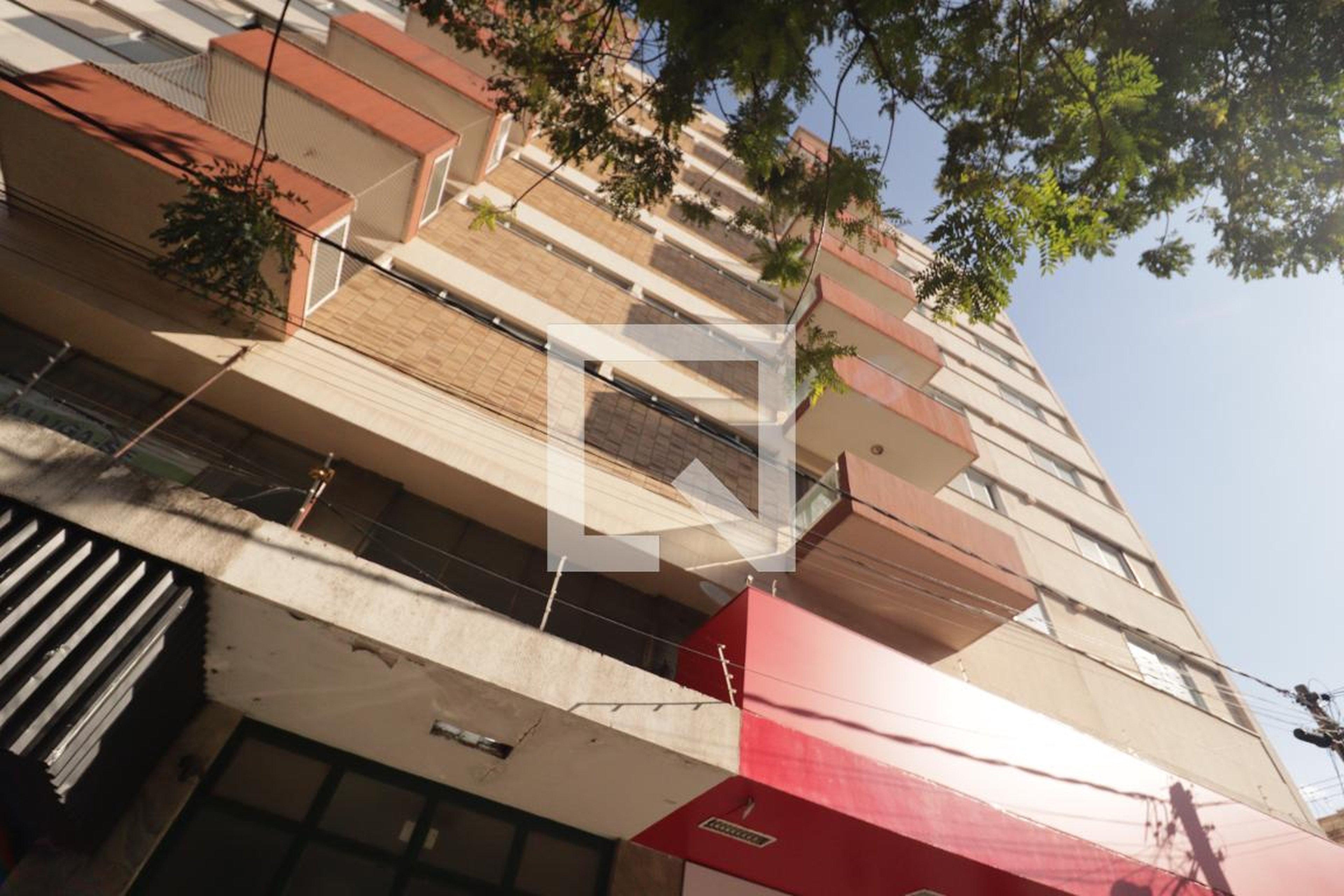 Fachada Condomínio em Praça Doutor Domingos Anastácio, 547