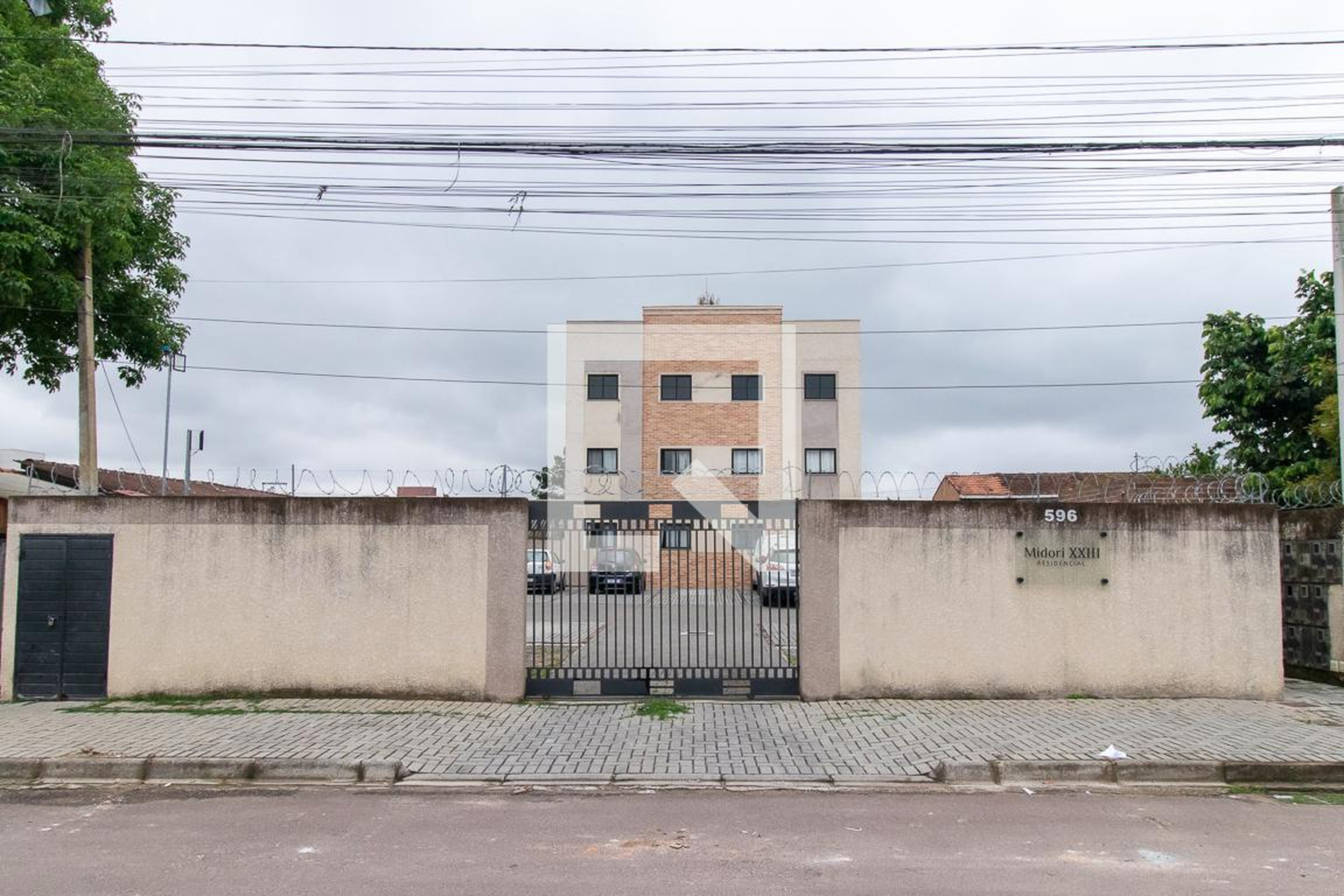 Fachada Condomínio em Rua Professora Marieta de Souza e Silva, 596