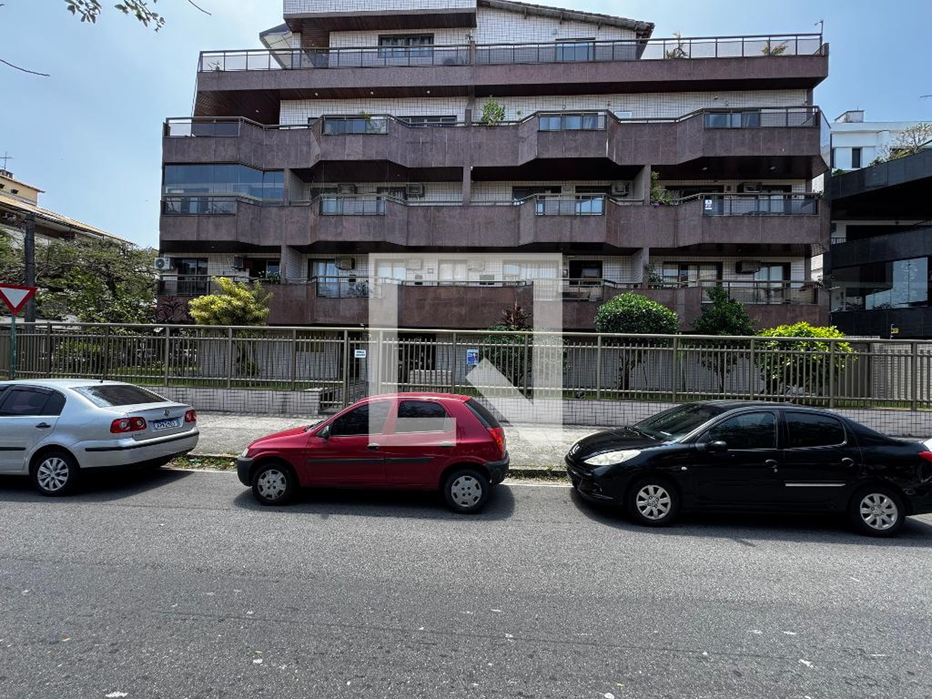 Fachada Condomínio em Avenida Genaro de Carvalho, 1300