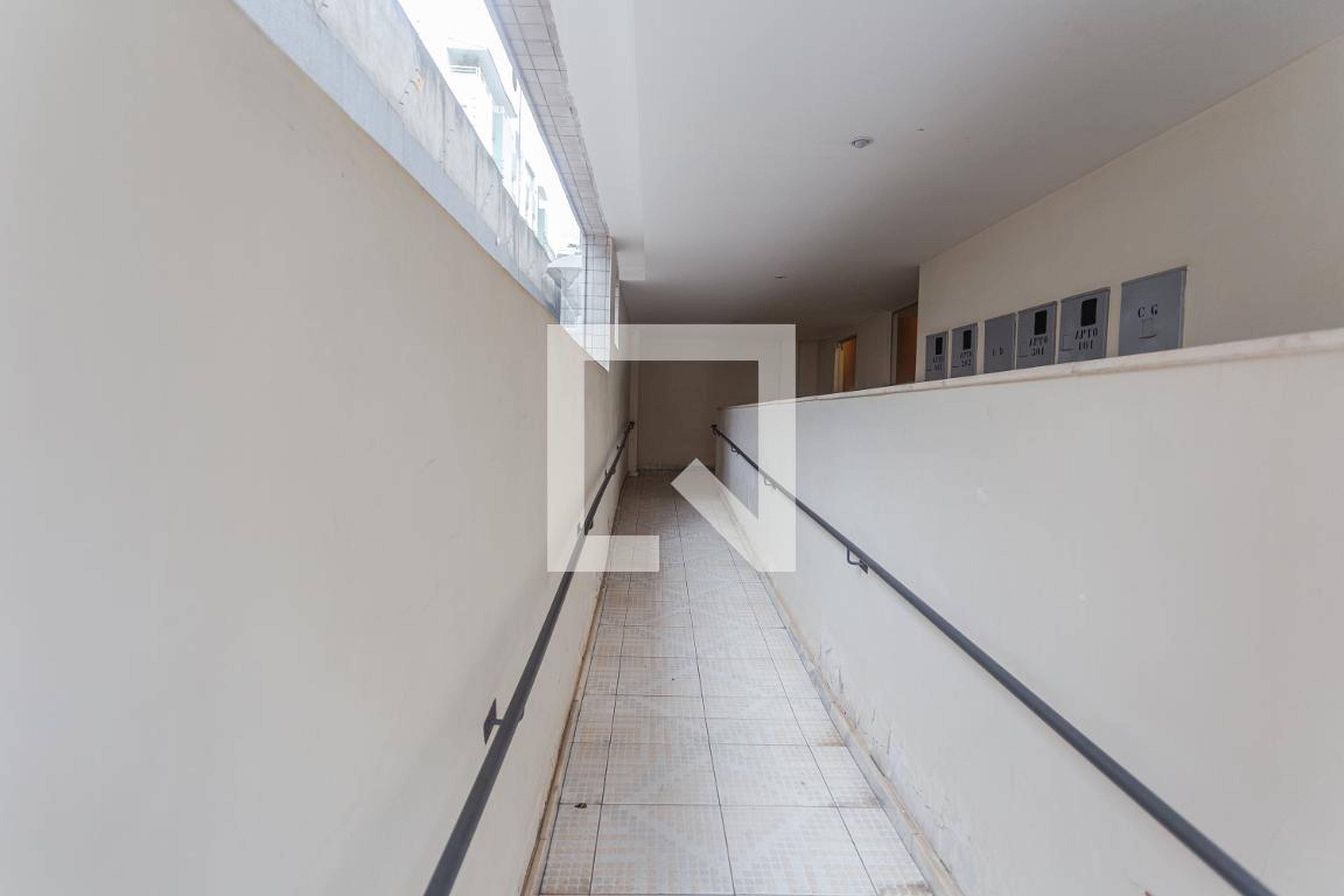 Hall de entrada - Piazza Castella