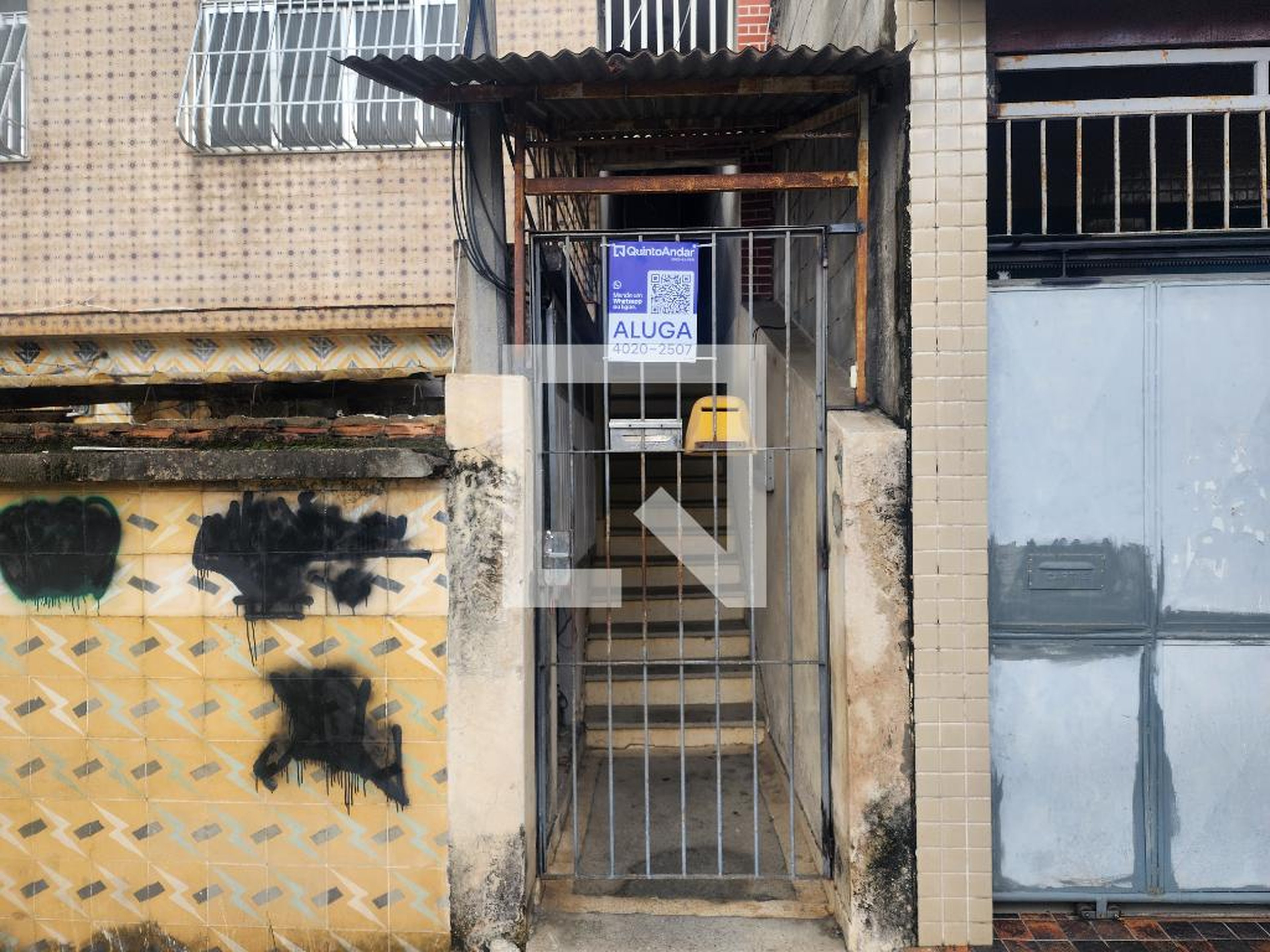 Fachada Condomínio em Rua Joaquim de Almeida, 96