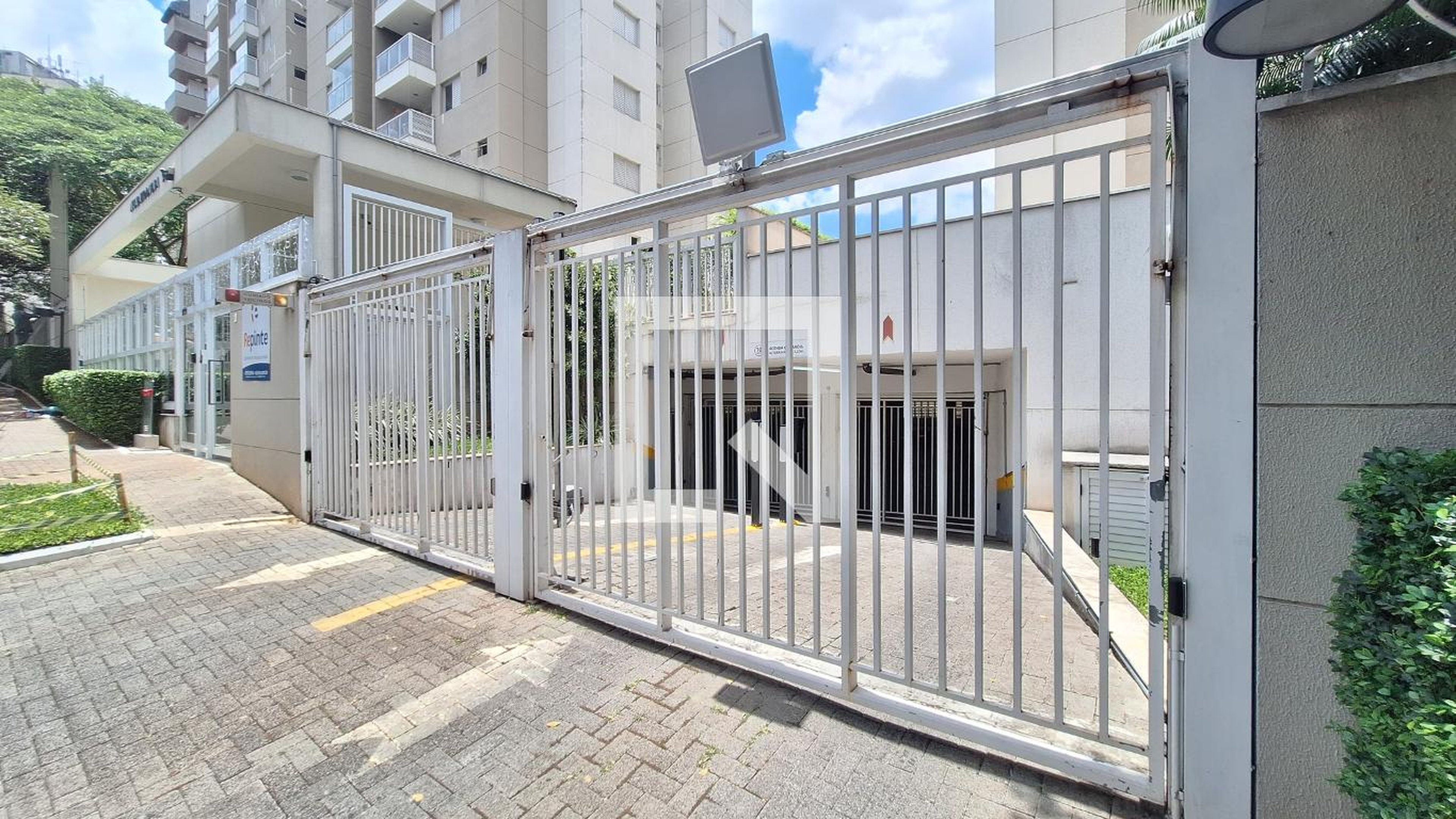 Fachada Condomínio Atual Alto da Lapa