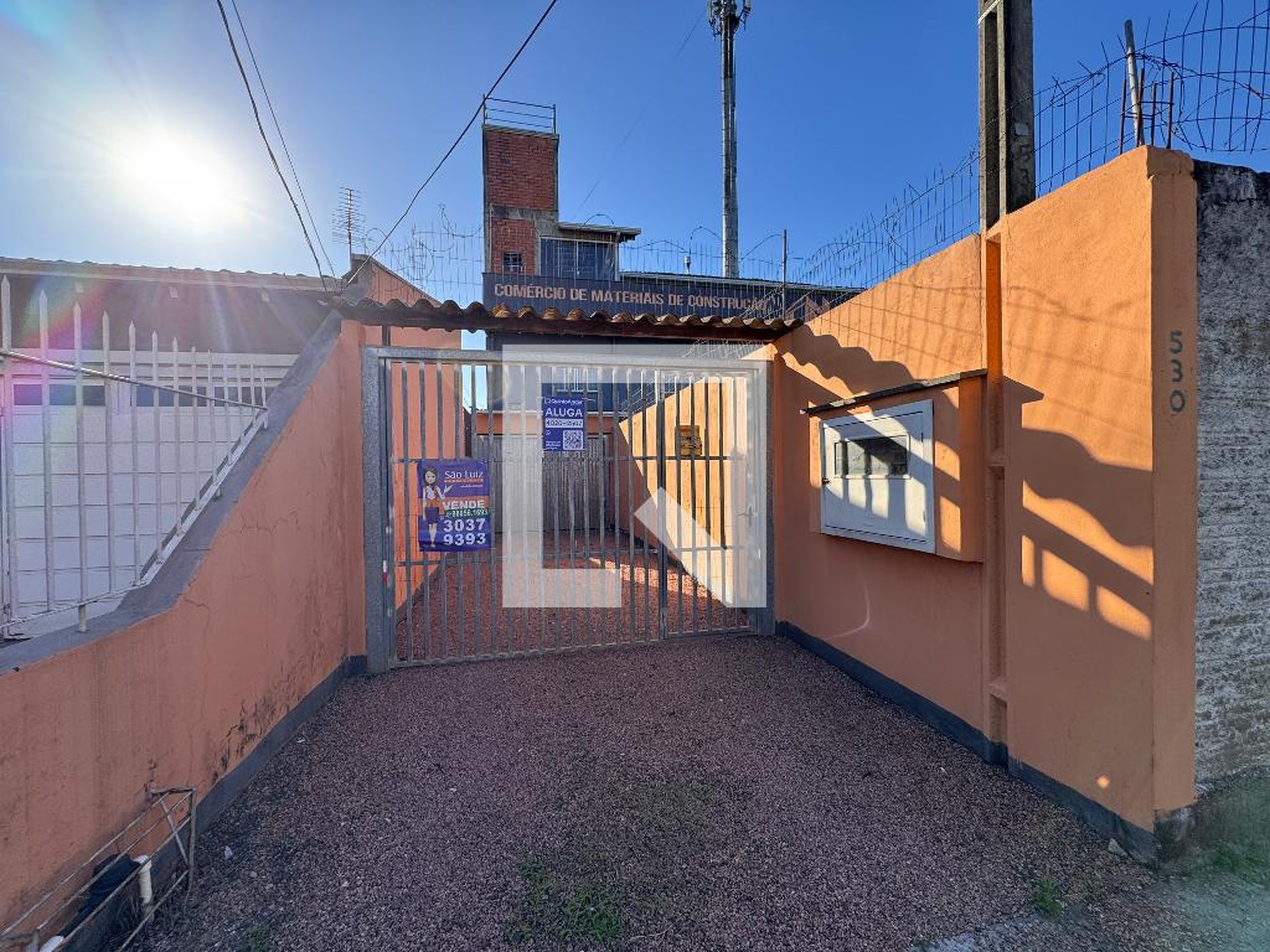 Fachada Condomínio em Rua Abílio Fidélis, 530