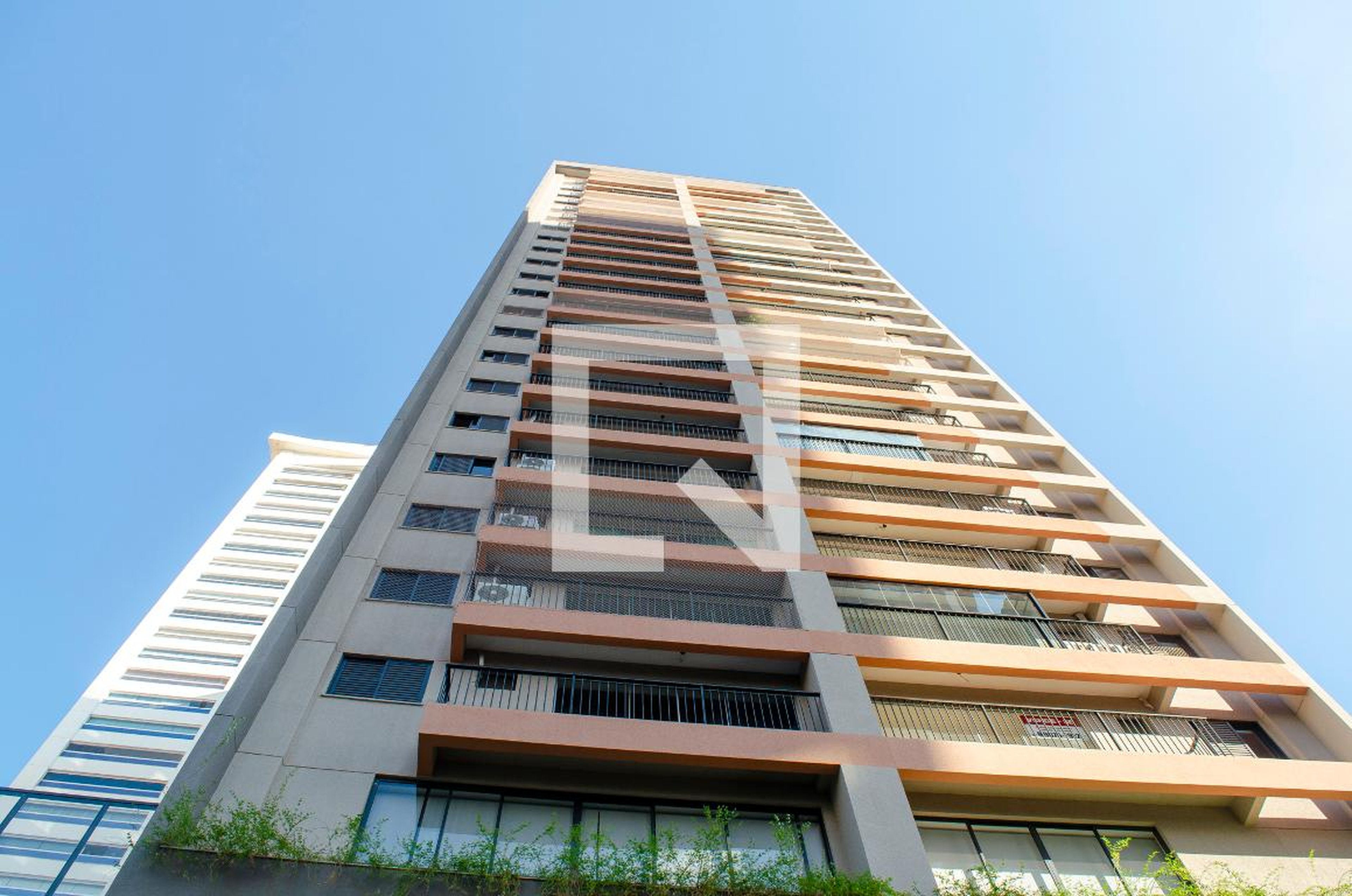 Fachada Condomínio em Rua T-53, 1