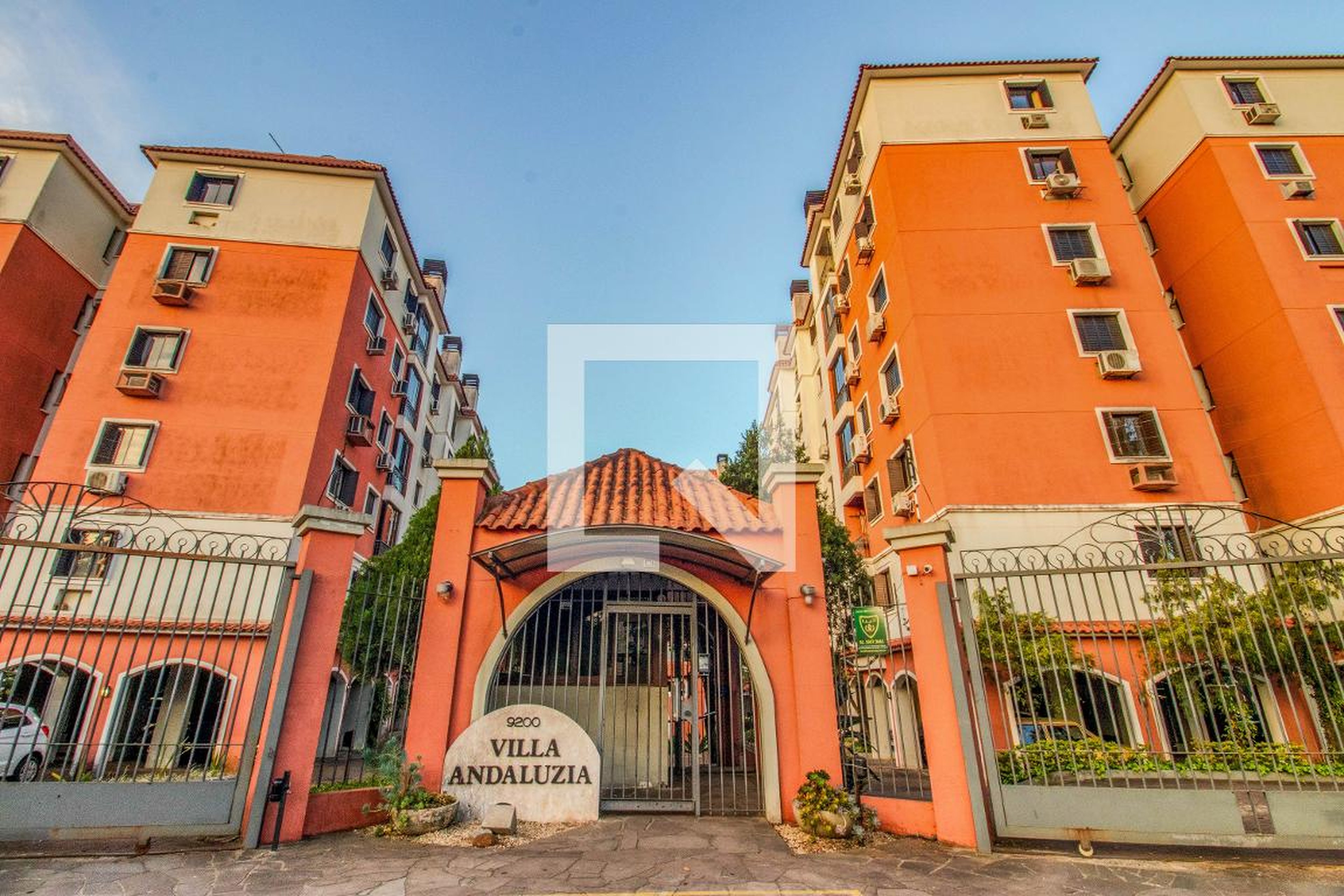 Fachada Condomínio Villa Andaluzia