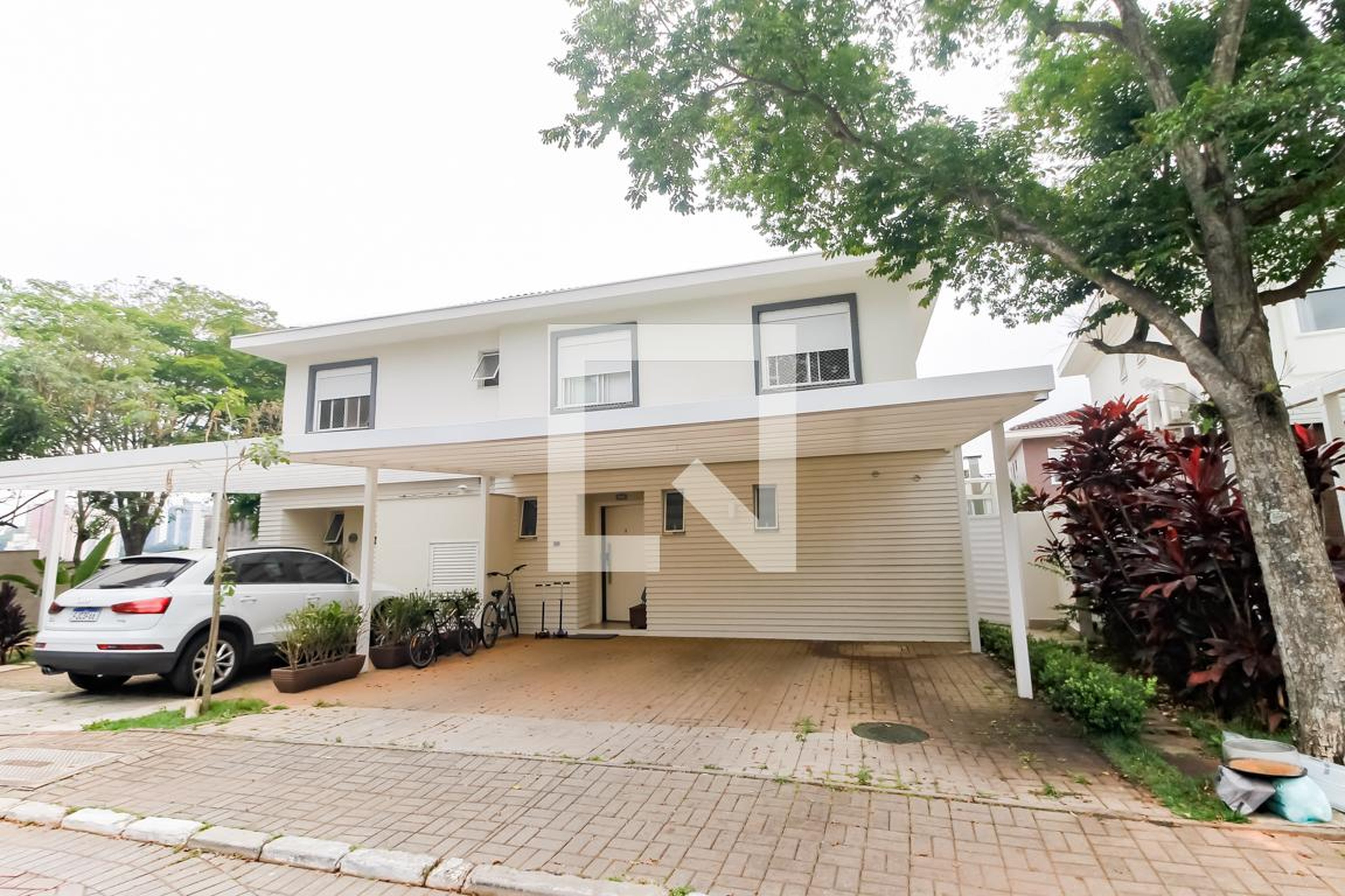 Fachada Condomínio Paulistano