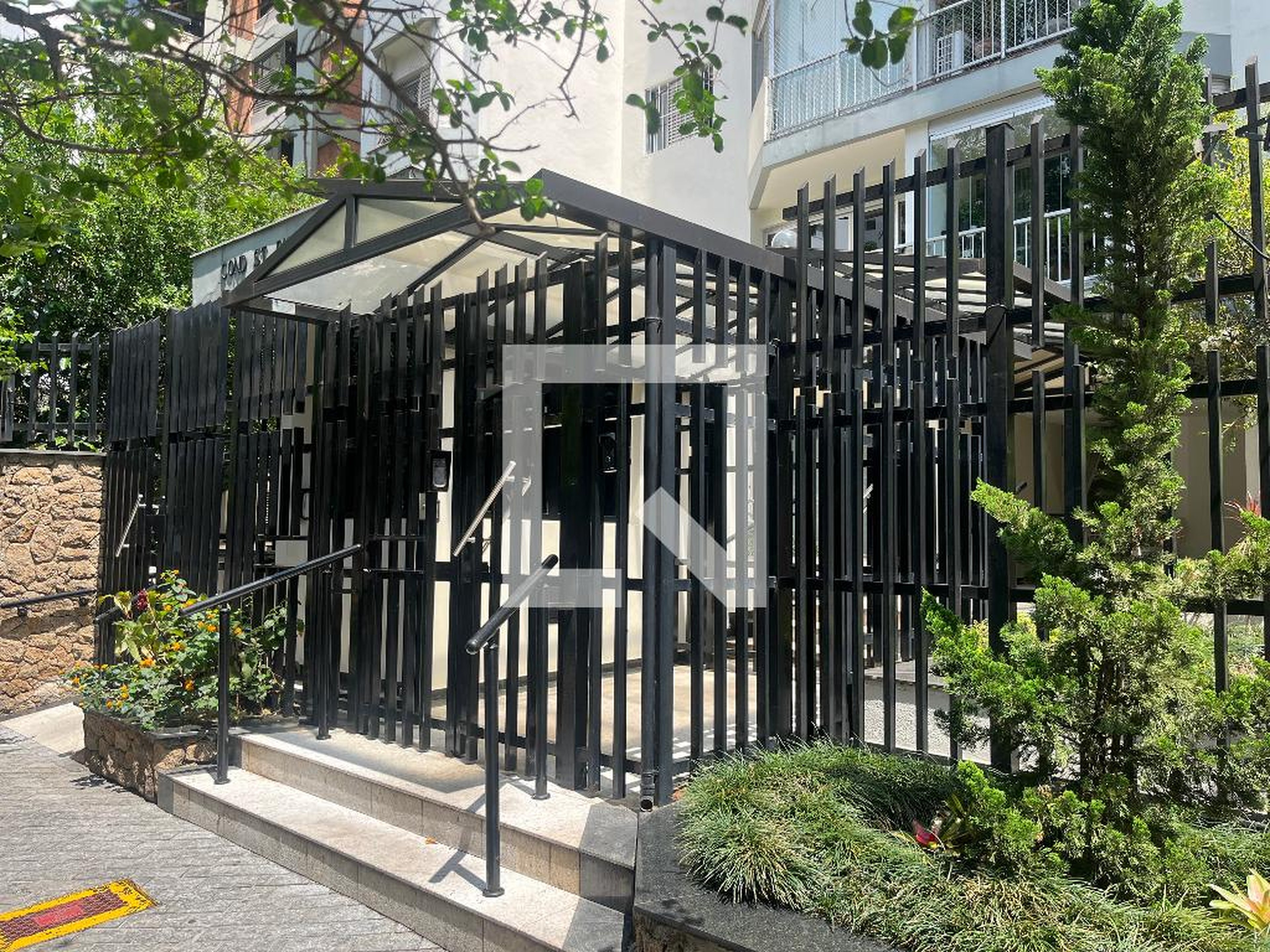 Fachada do Prédio Condomínio Saint Paul View