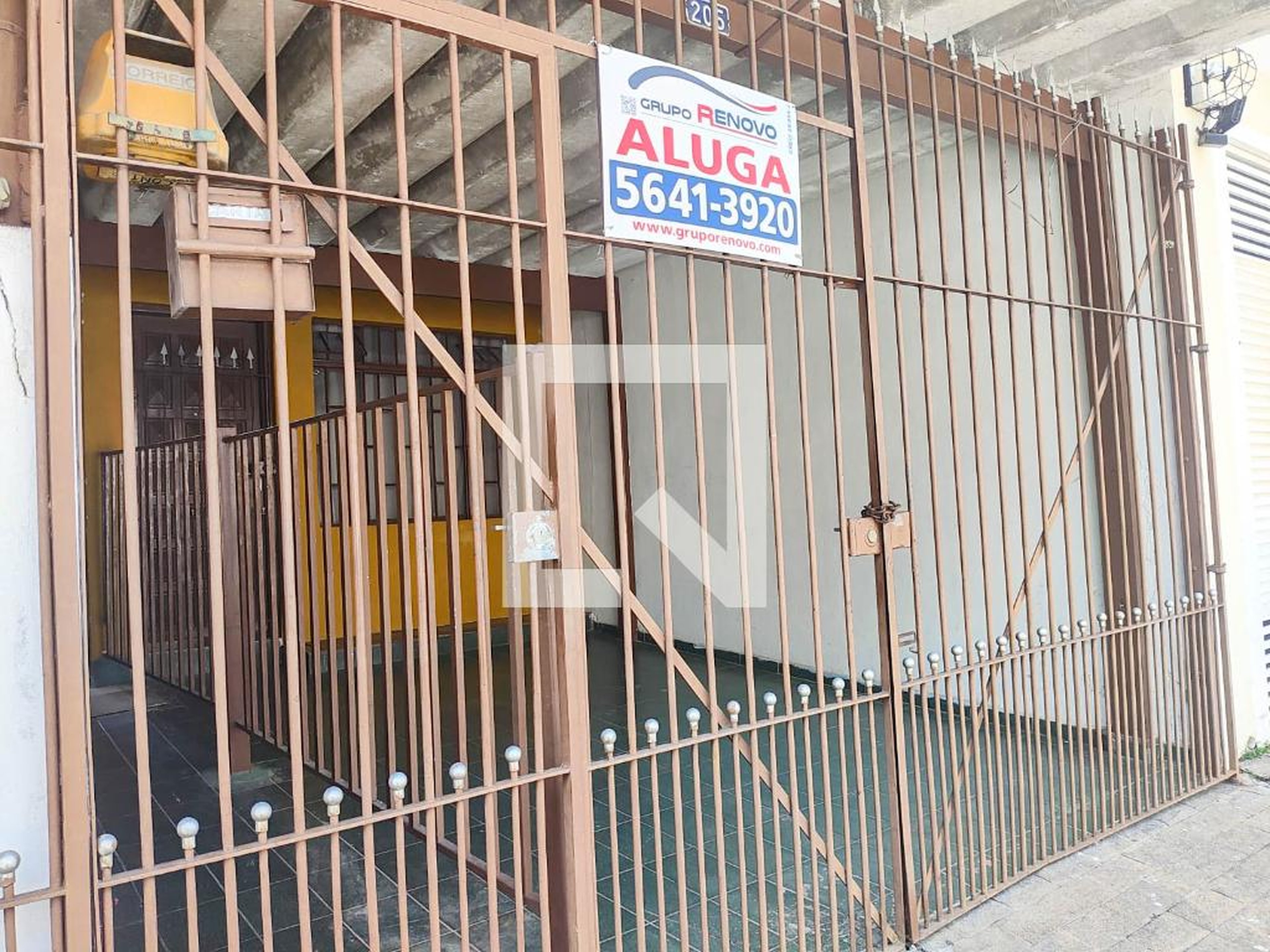 Fachada Condomínio em Rua Capitão João de Godoy, 205