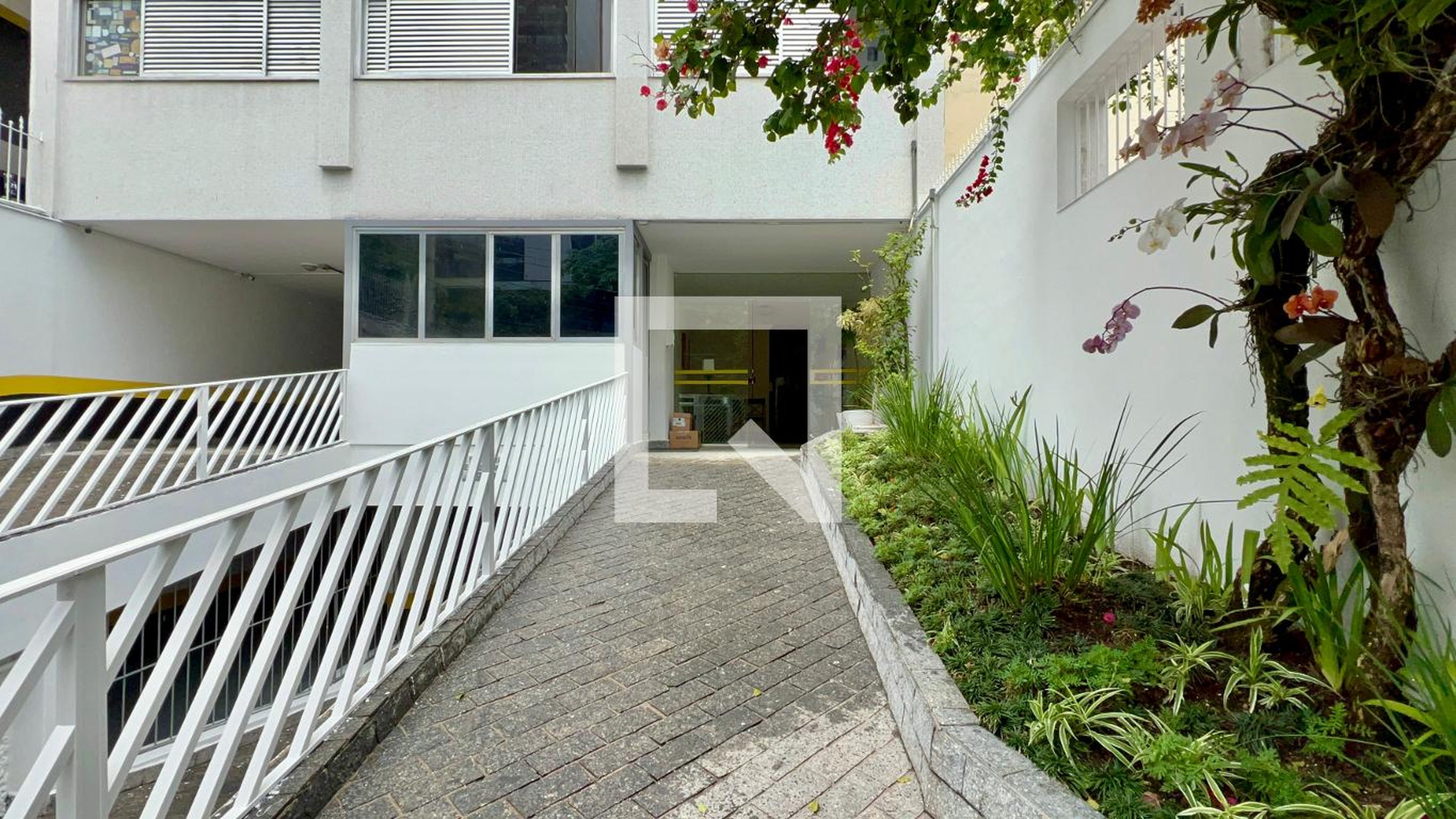 Entrada - Ermelino Nicodemos