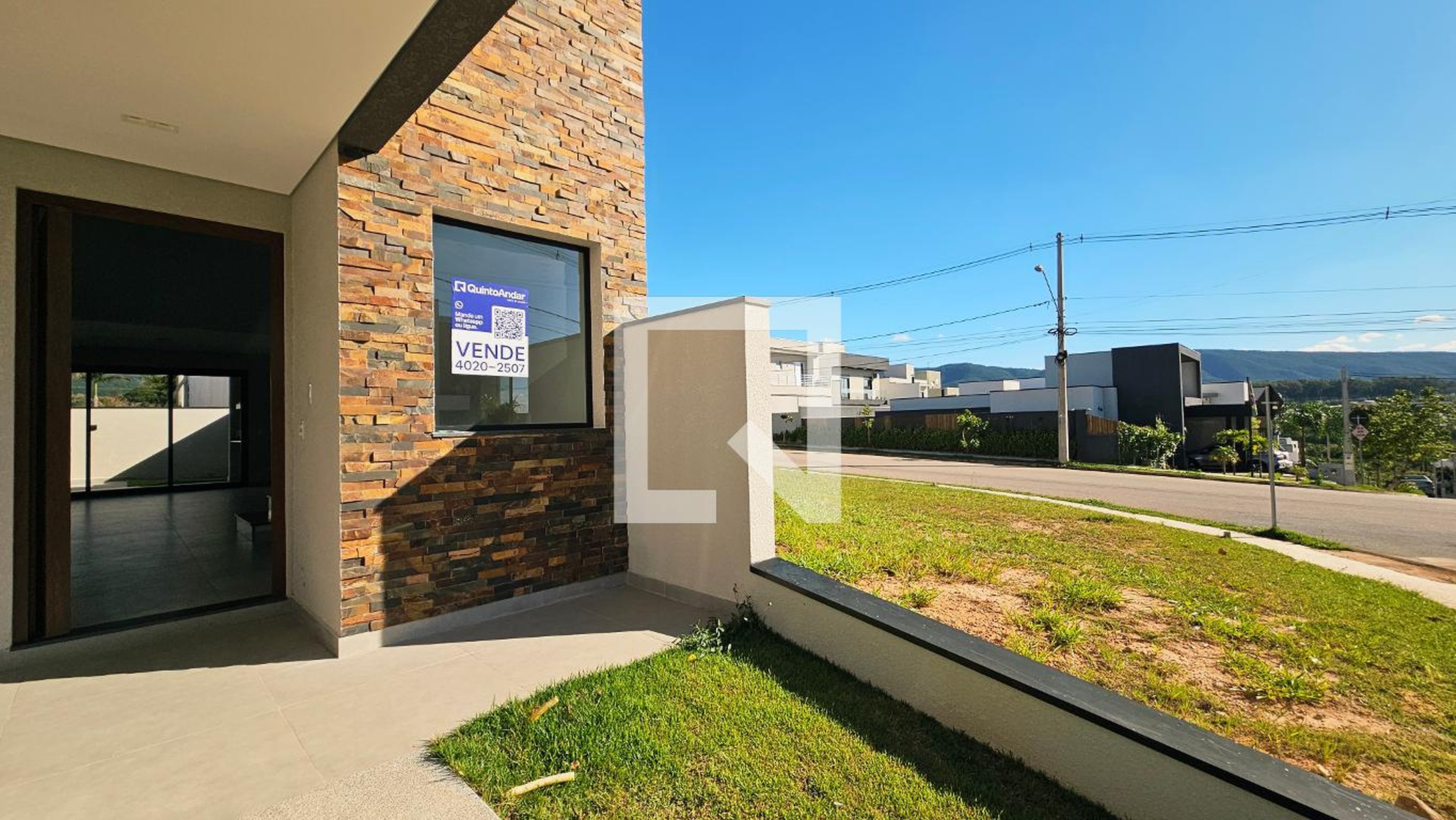 Fachada Condomínio em Rua Elias José Cavalcanti, 9