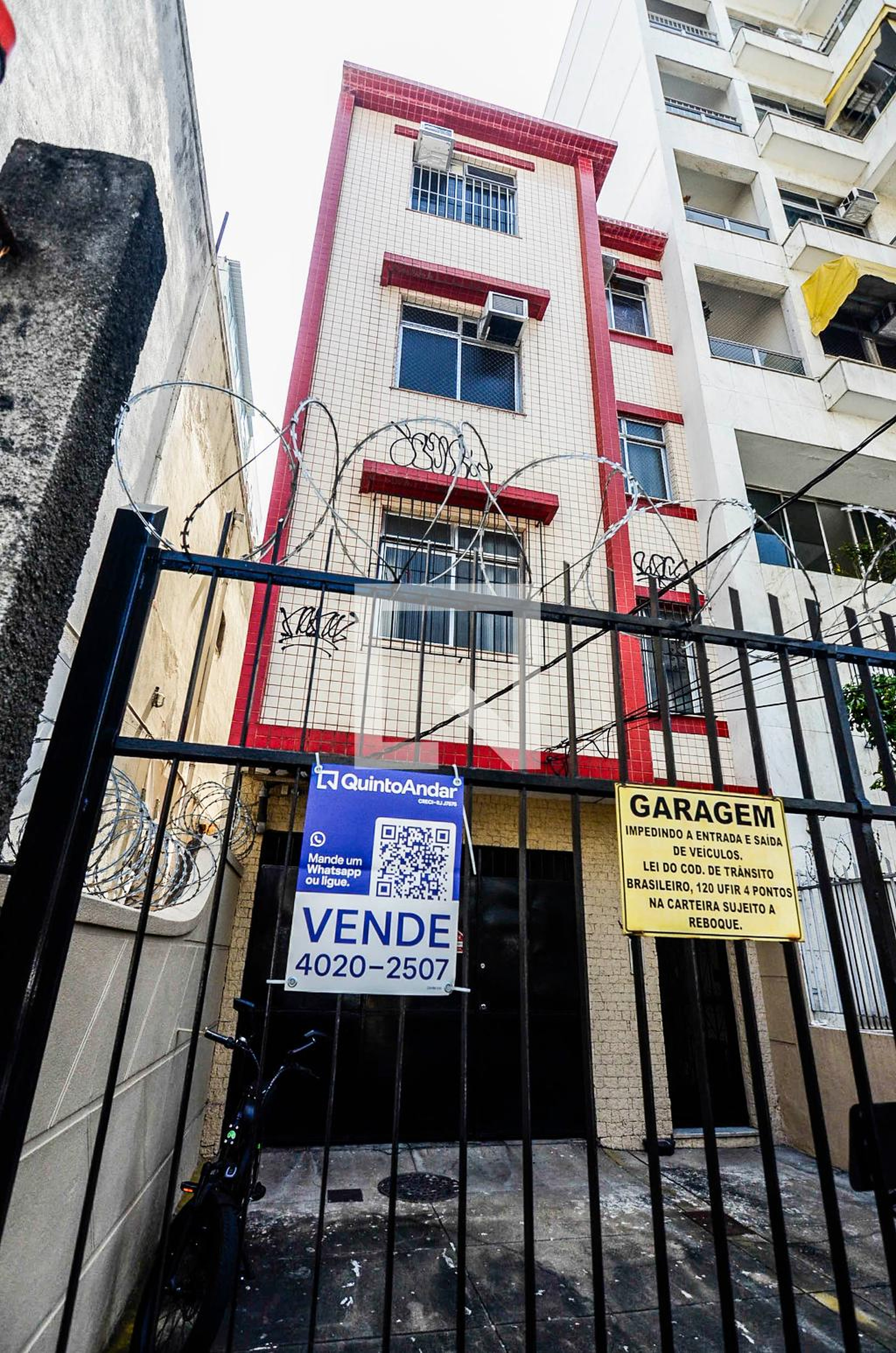 Fachada Condomínio em Rua Pereira Nunes, 34