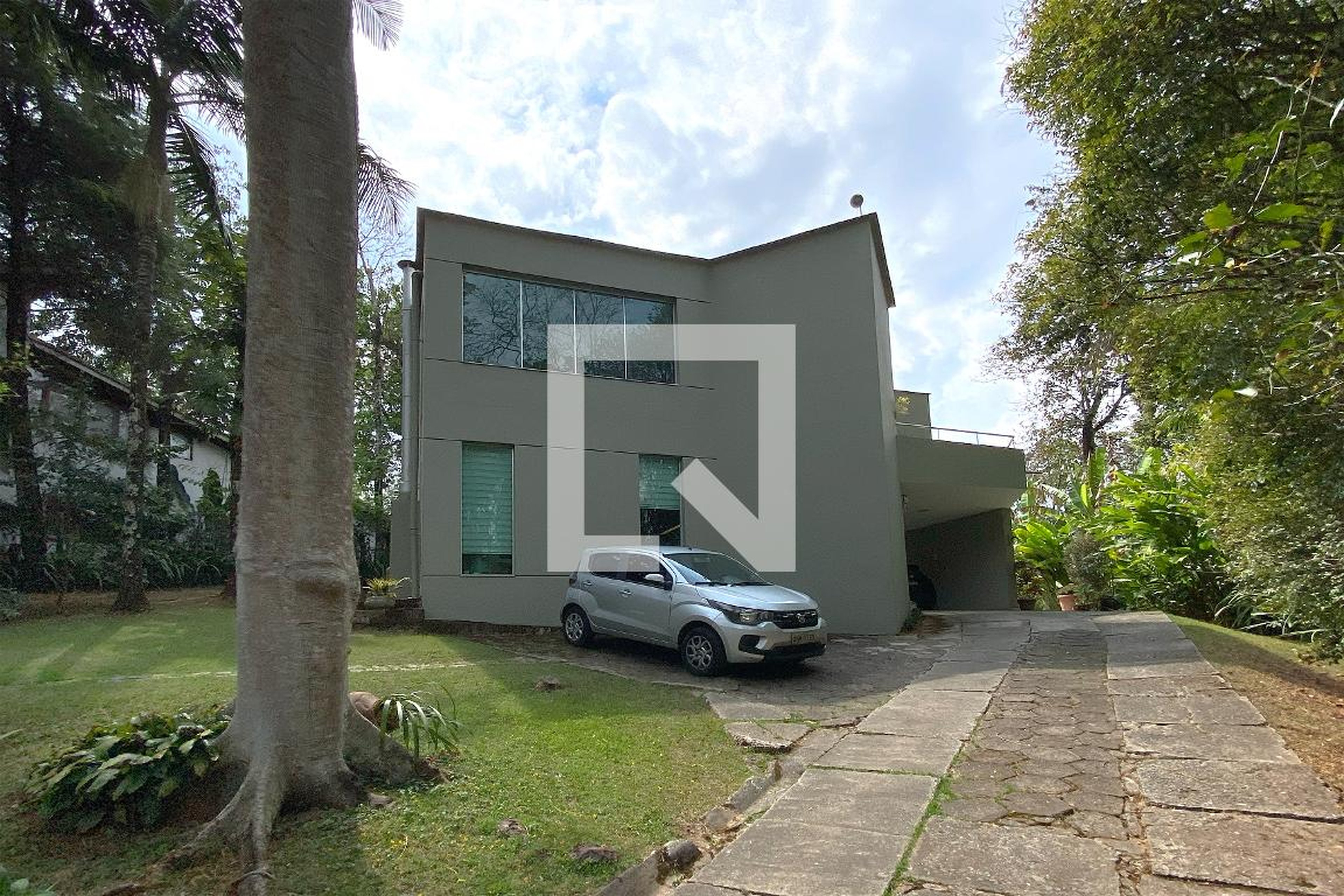 Fachada Condomínio em Alameda das Castanheiras, 1310