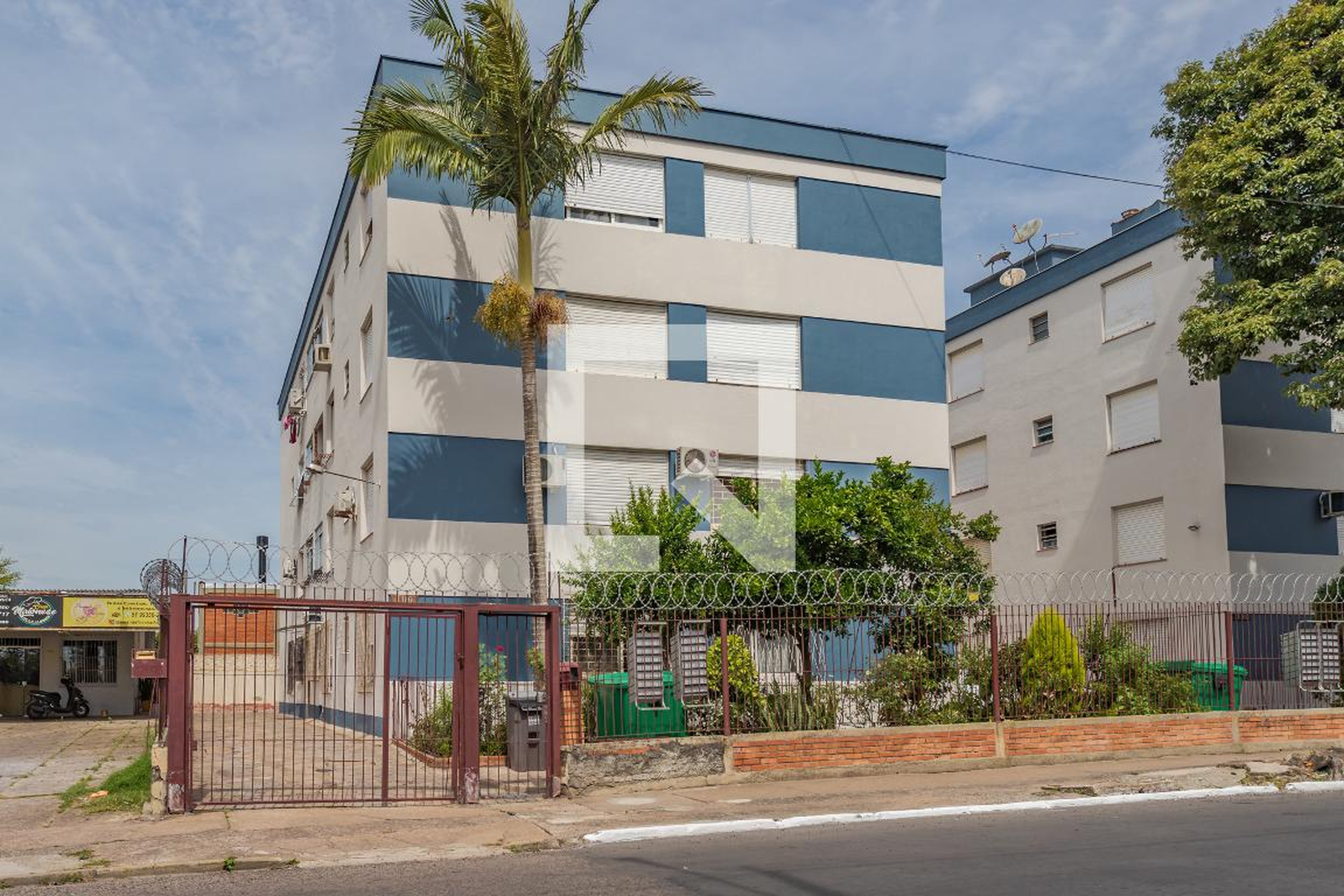 Fachada Condomínio em Rua Doutor Vargas Neto, 100