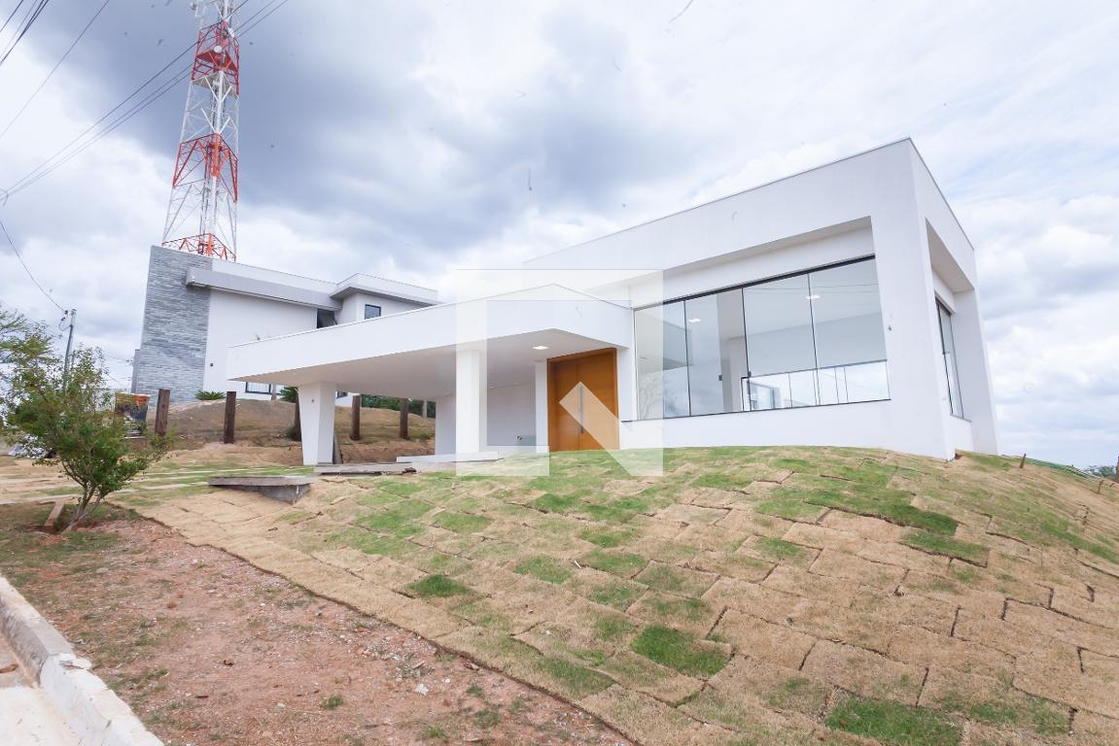 Fachada Condomínio em Alameda das Grandiúvas, 100