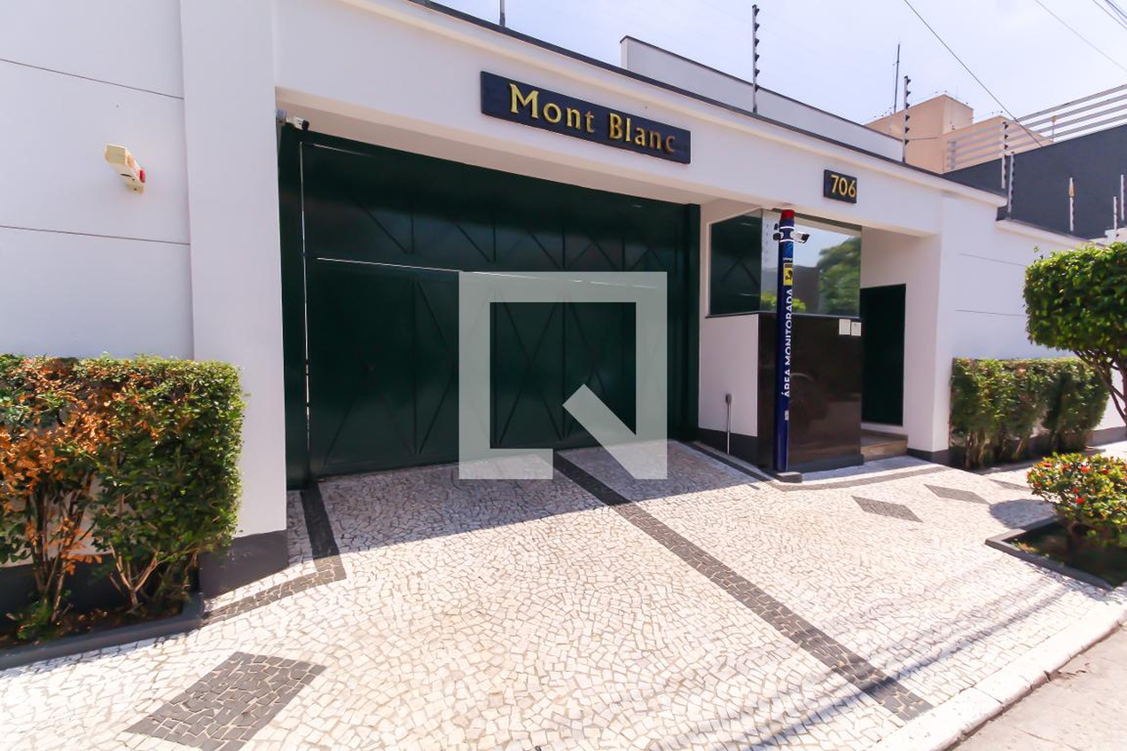 Fachada Condomínio Mont Blanc