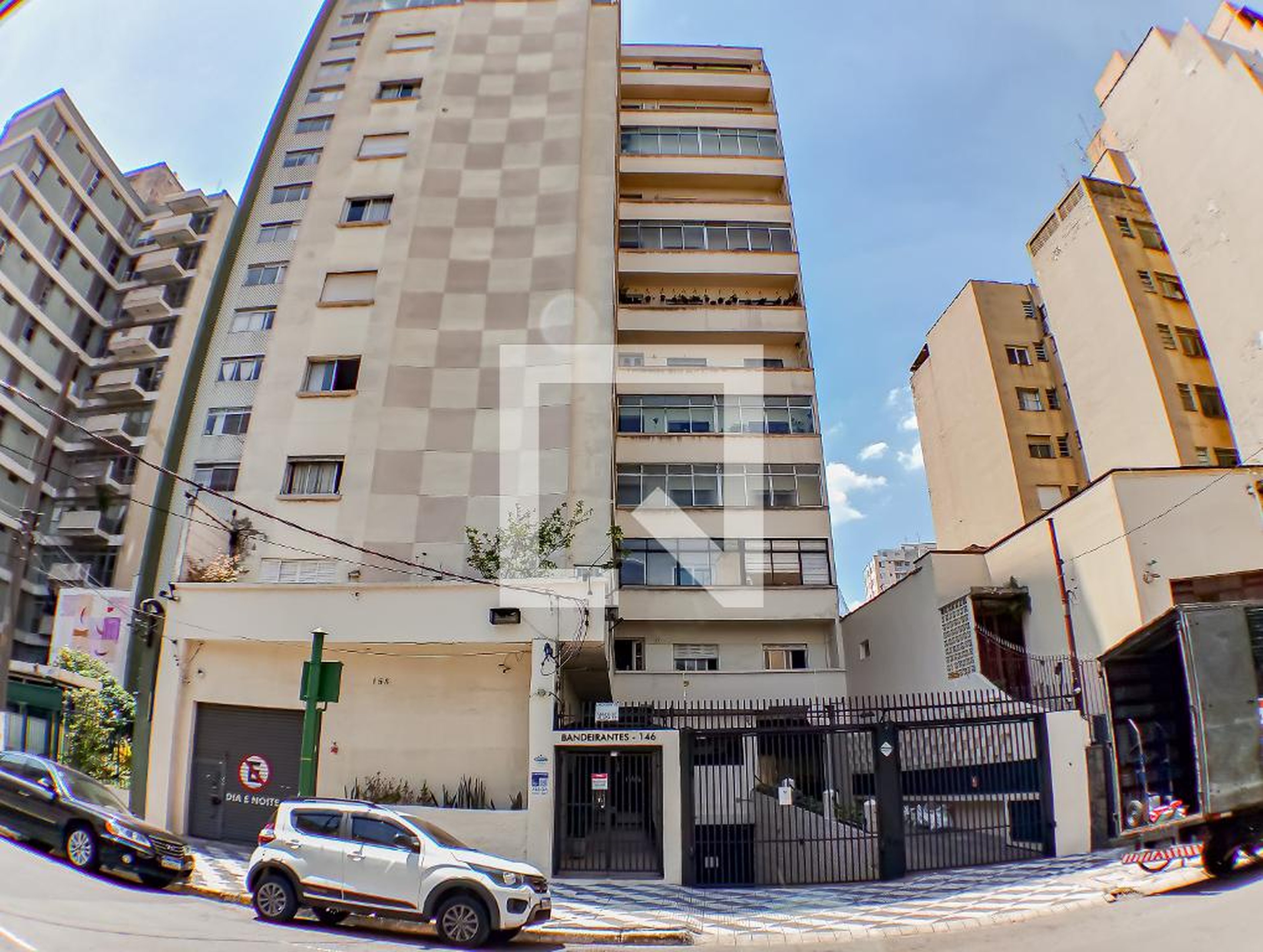 Fachada Condomínio Bandeirantes