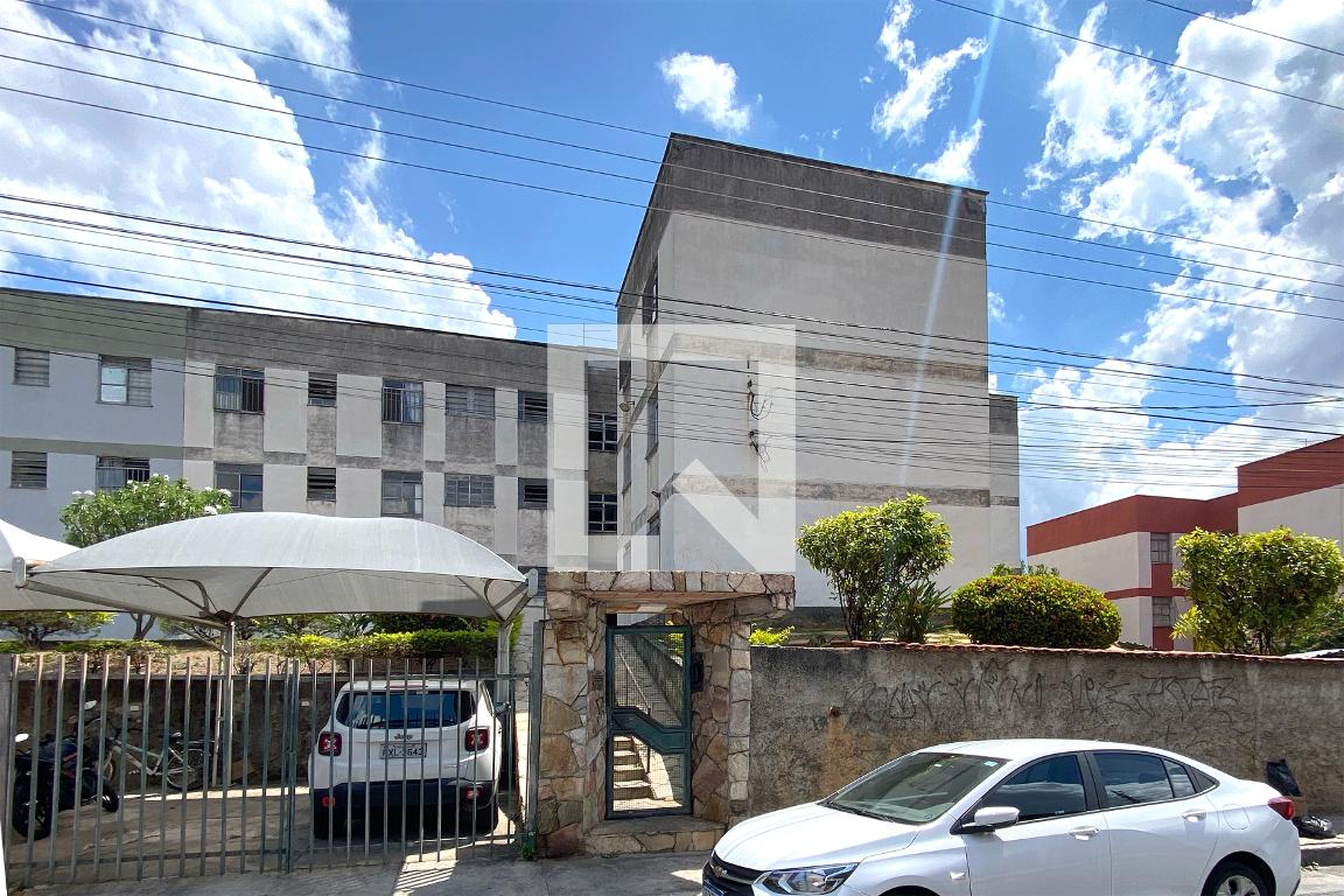 Fachada Condomínio Alipio de Melo