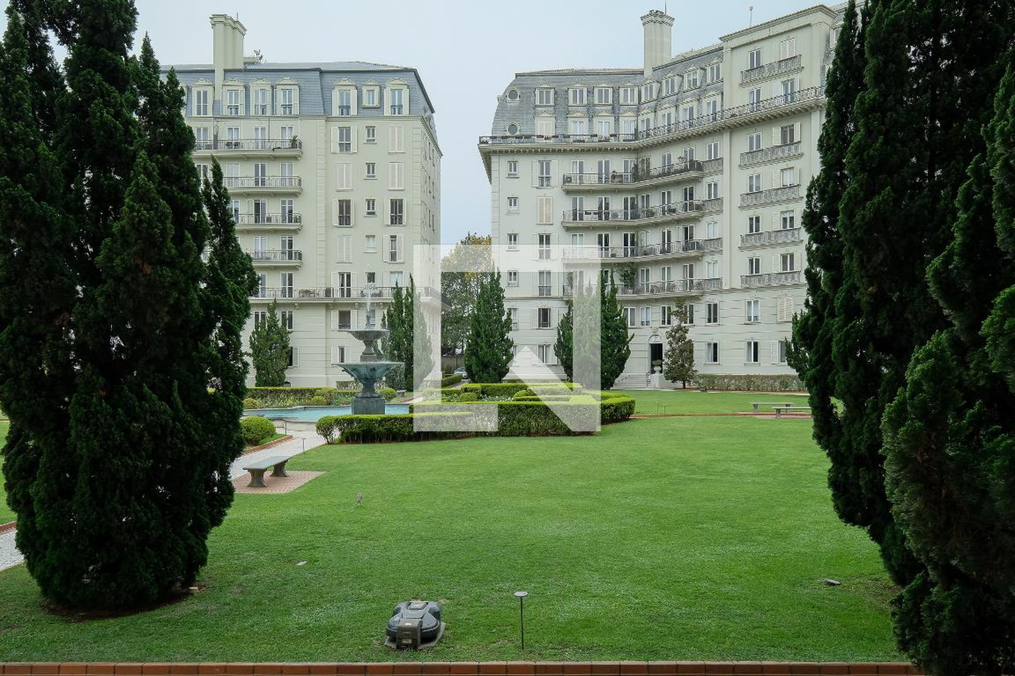 Fachada Condomínio Place Des Vosges