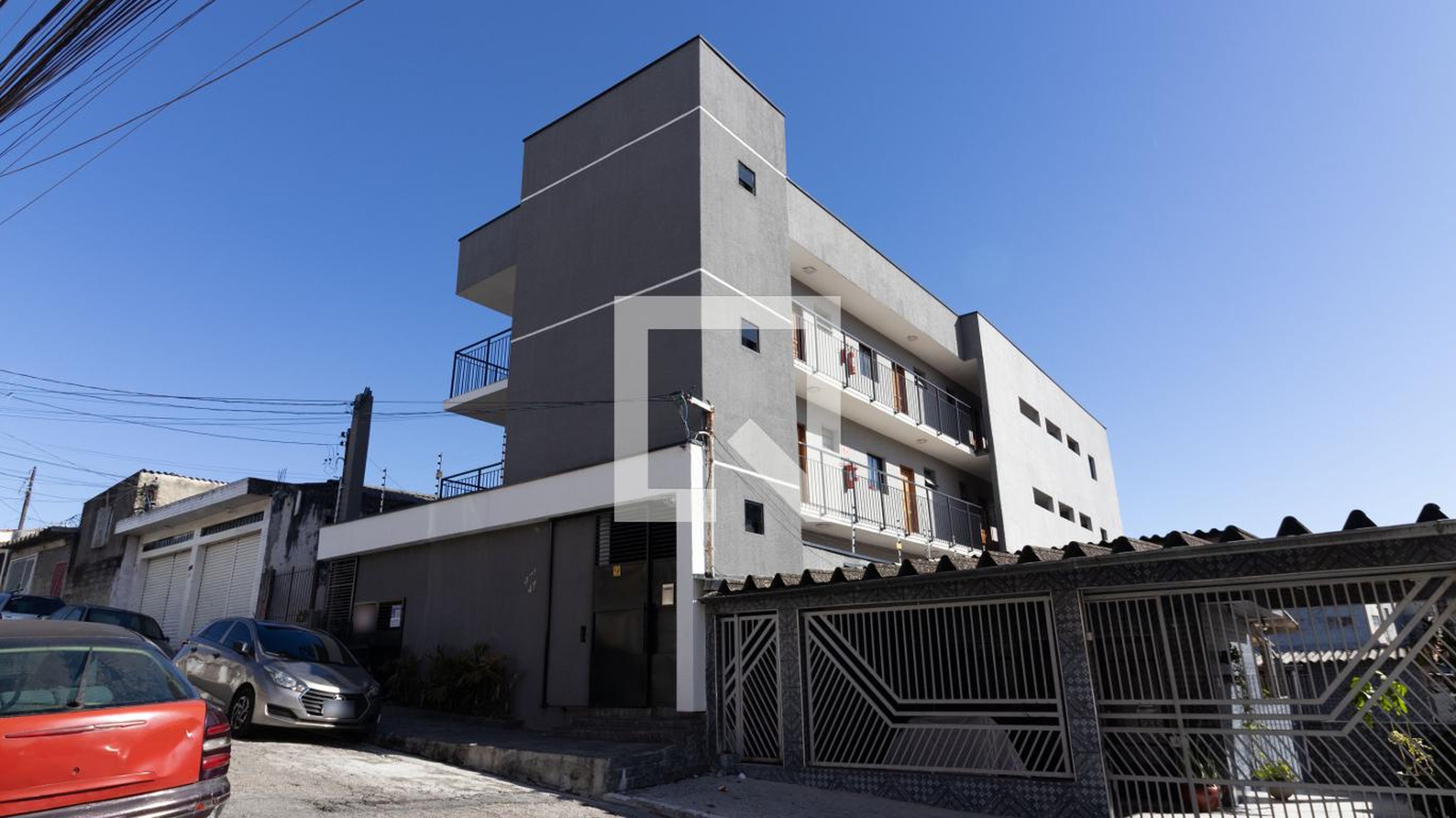 Fachada Condomínio em Rua Manuel Mendes Ribeiro, 371