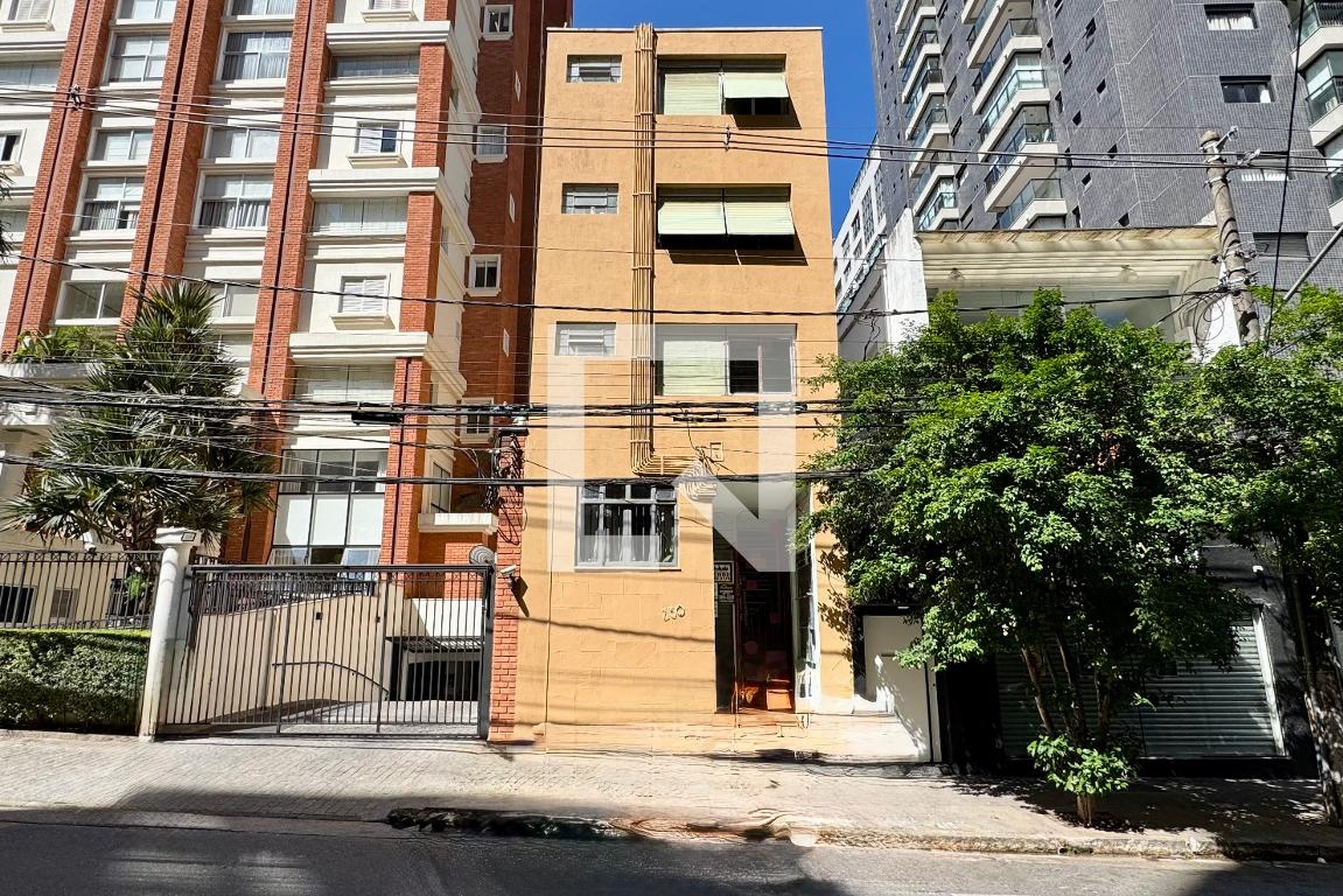 Fachada Condomínio Leide Masselli