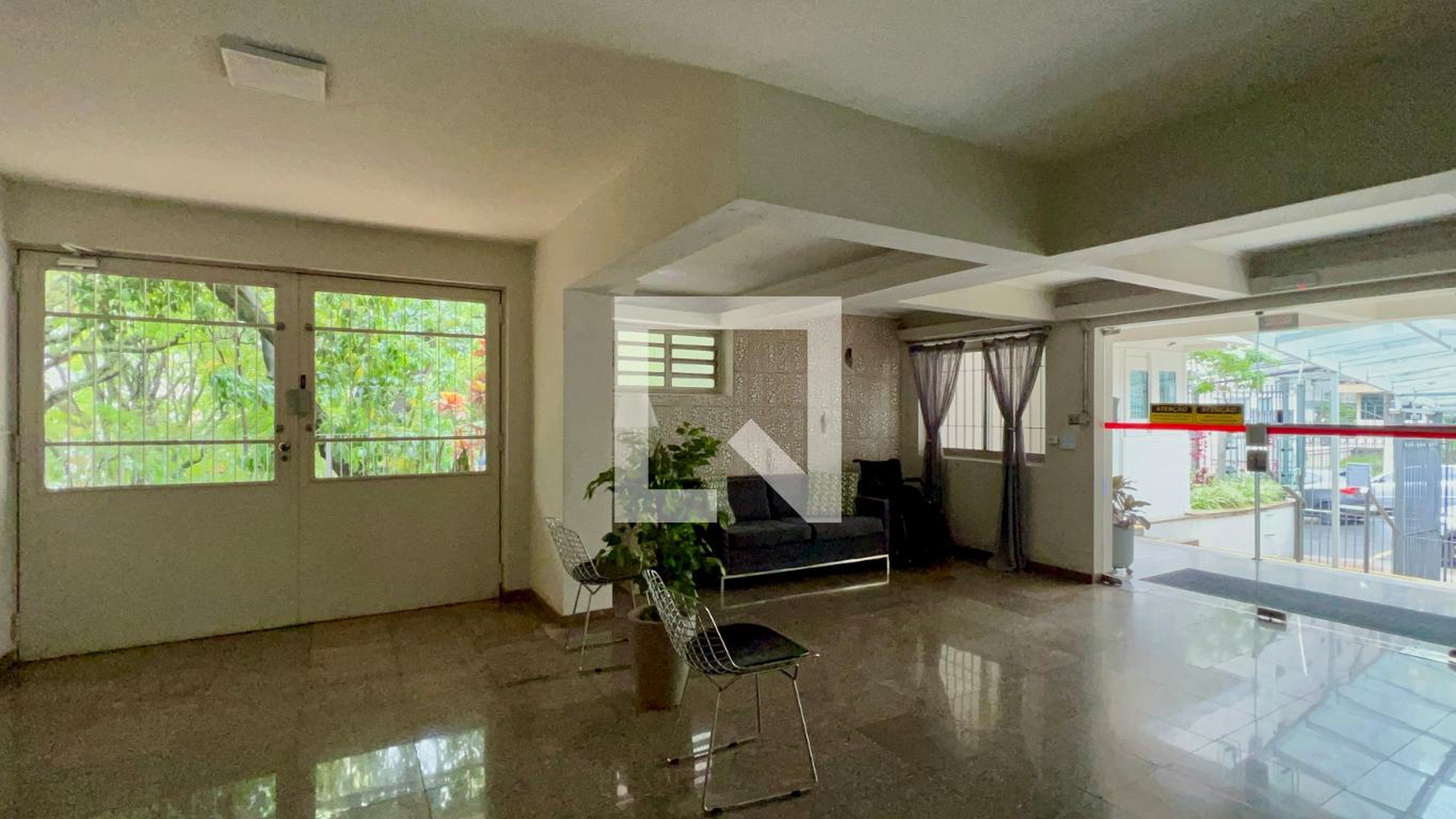 Hall de entrada - Edifício Solar Civitas