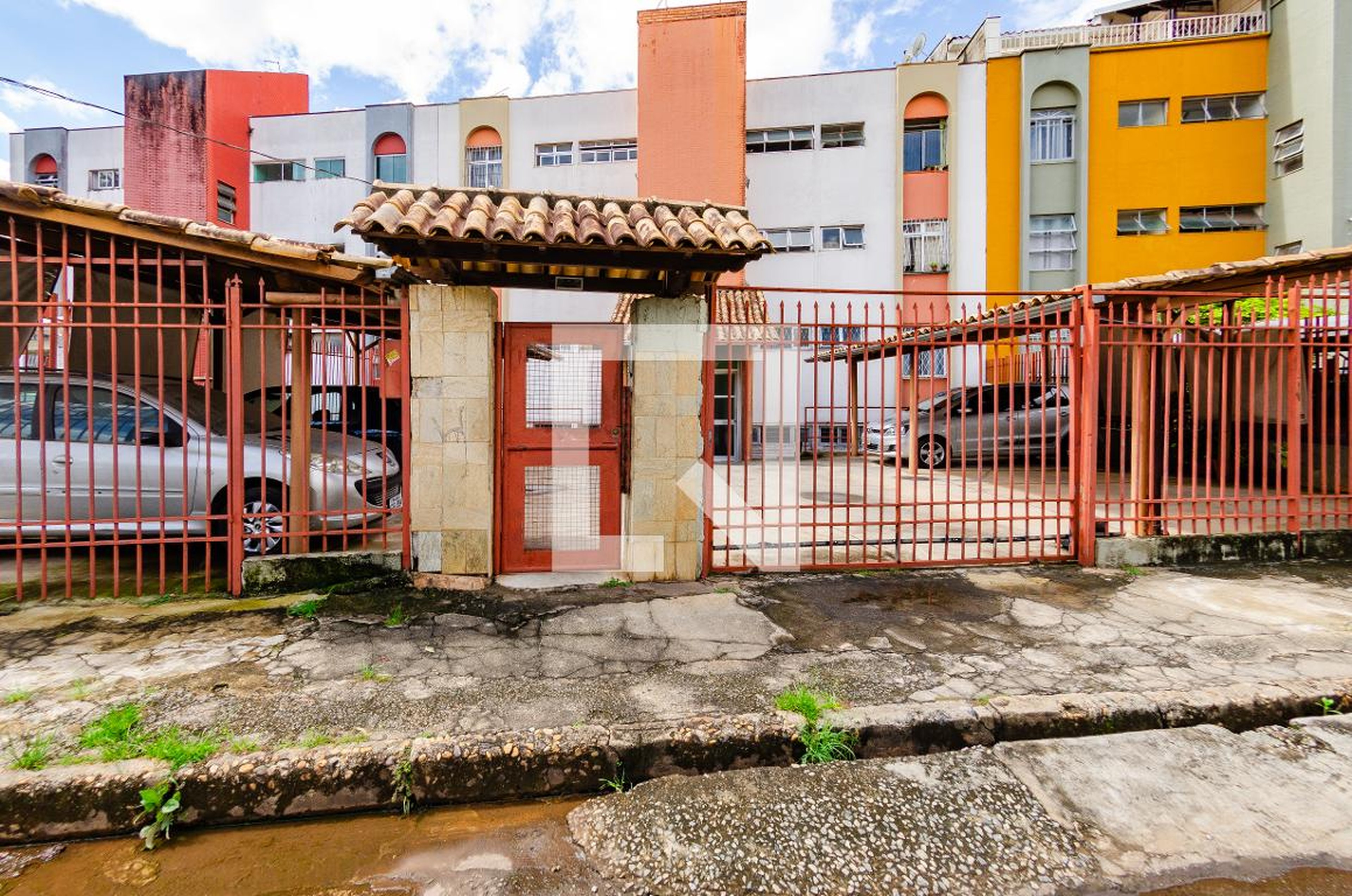 Fachada Condomínio em Rua dos Violões, 525