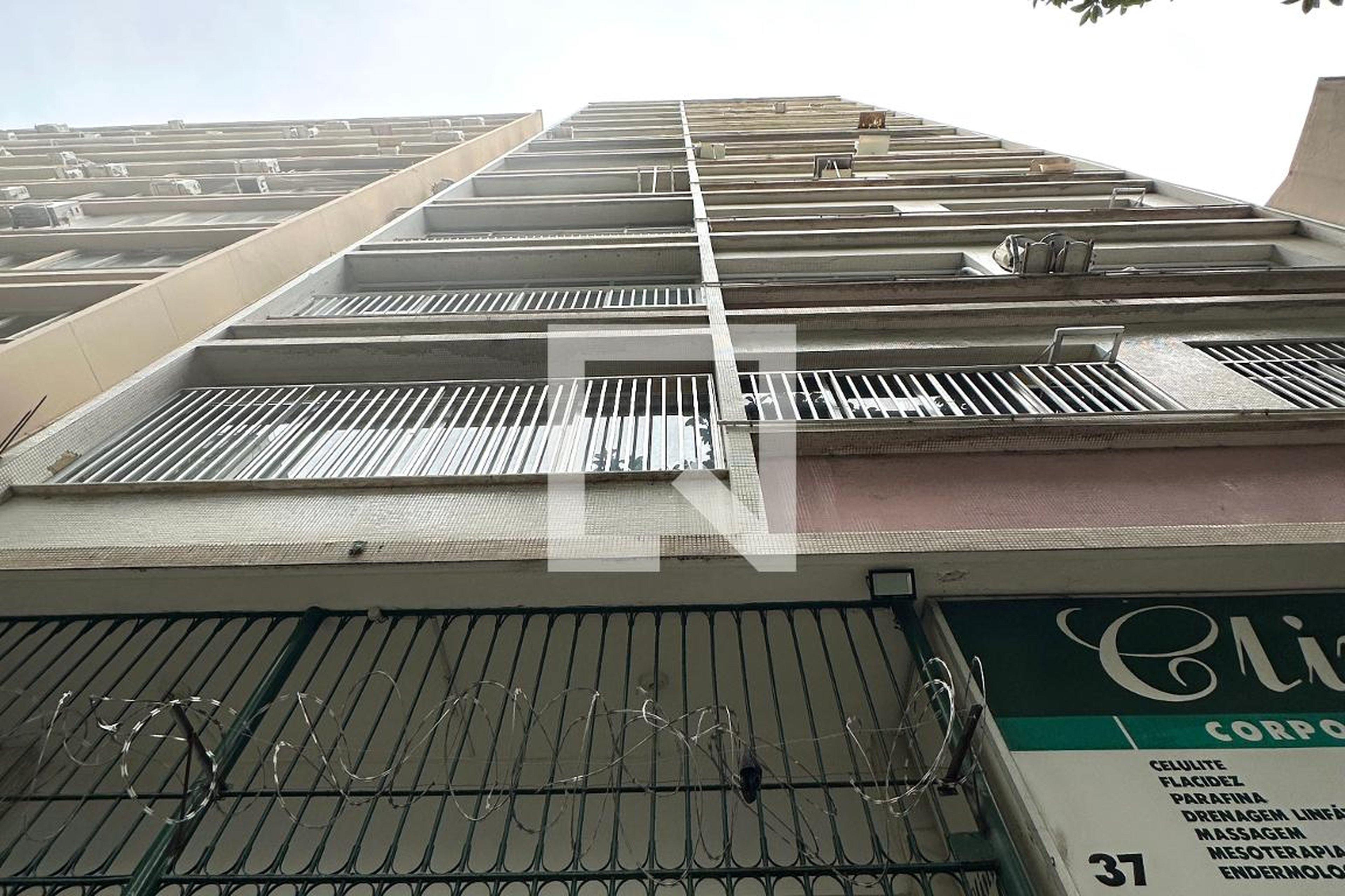 Fachada Condomínio Nobre de Estoril