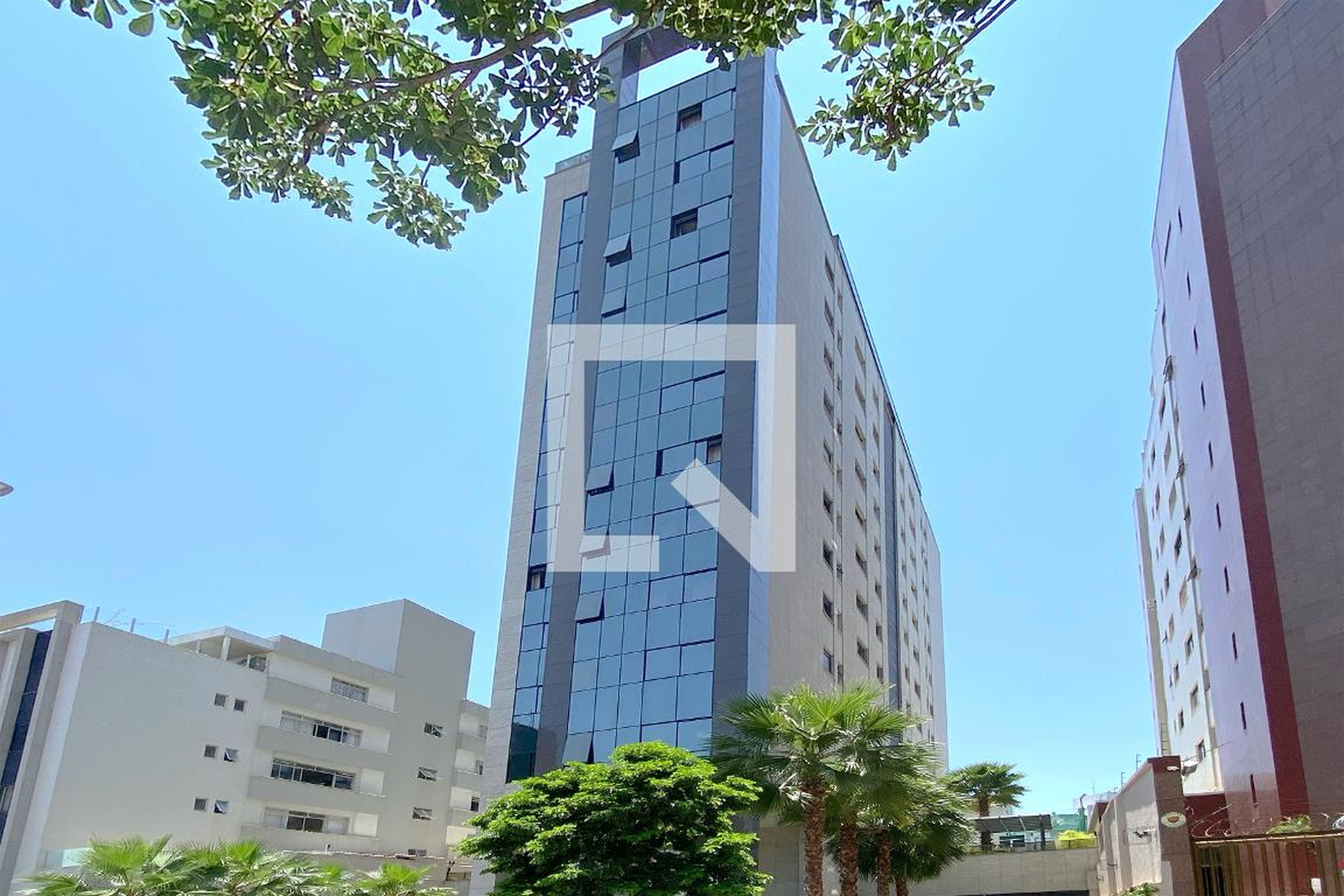 Fachada Condomínio em Rua Montevidéu, 411