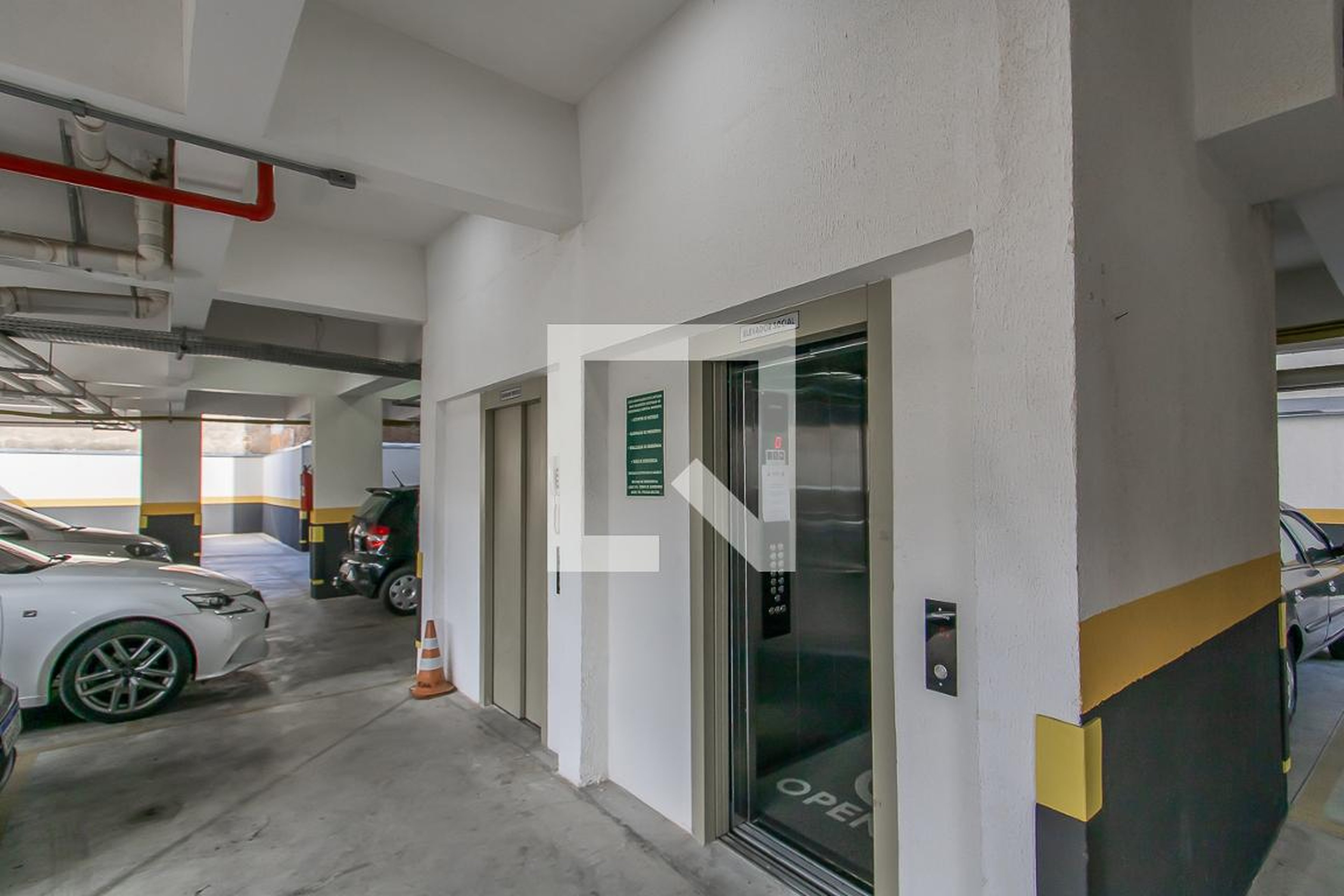 Elevador - Opening Vila Guilhermina