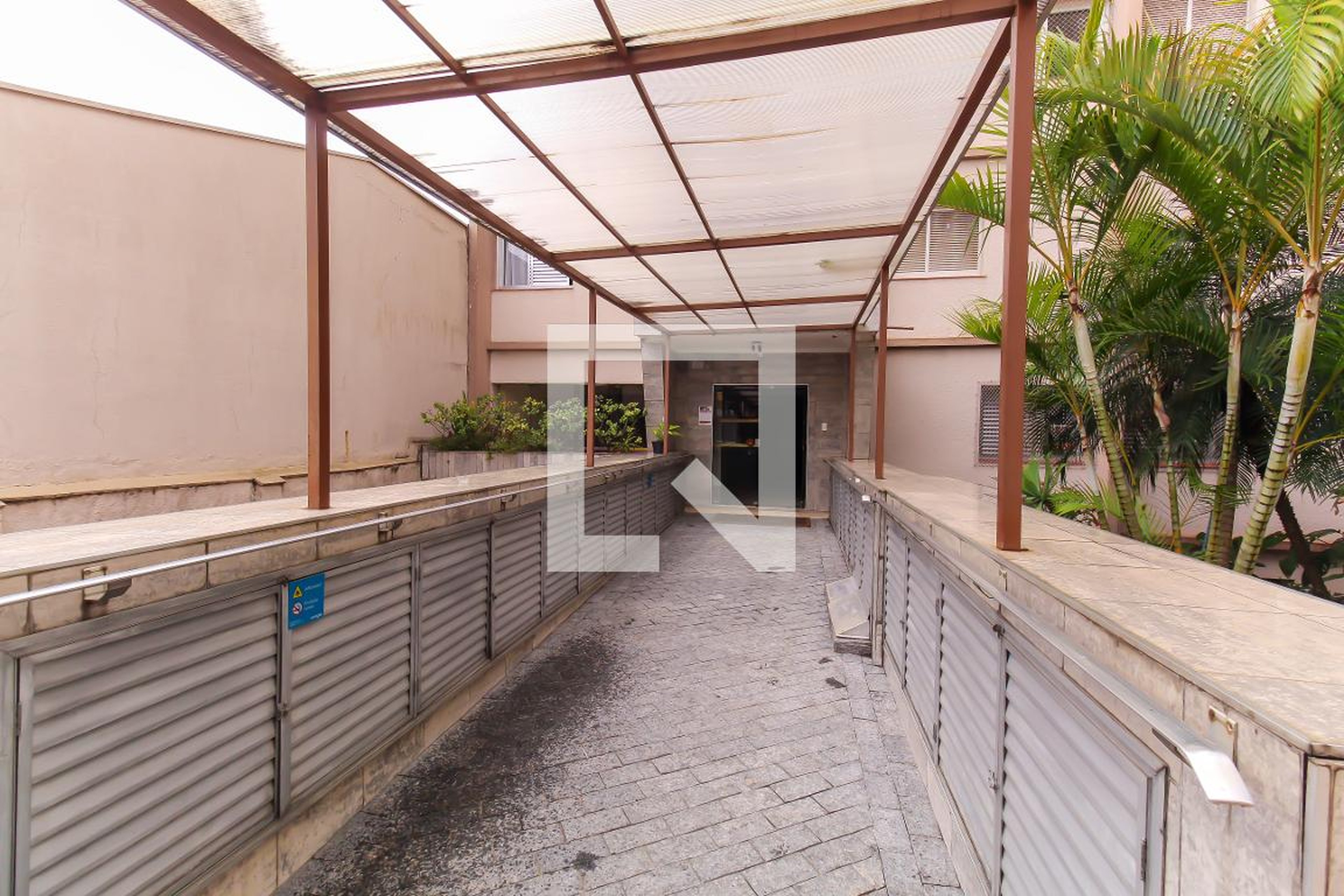 Entrada - Edificio Conte Grande