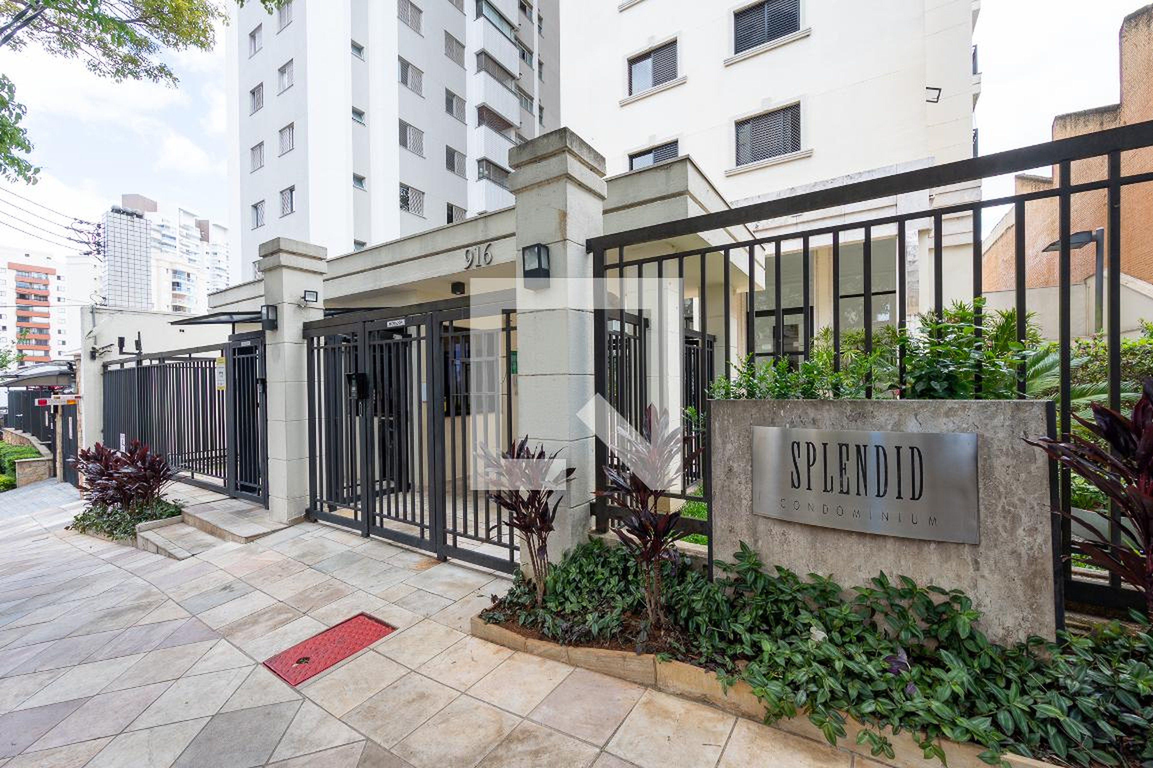 Fachada Condomínio ominiun Ed Splendid