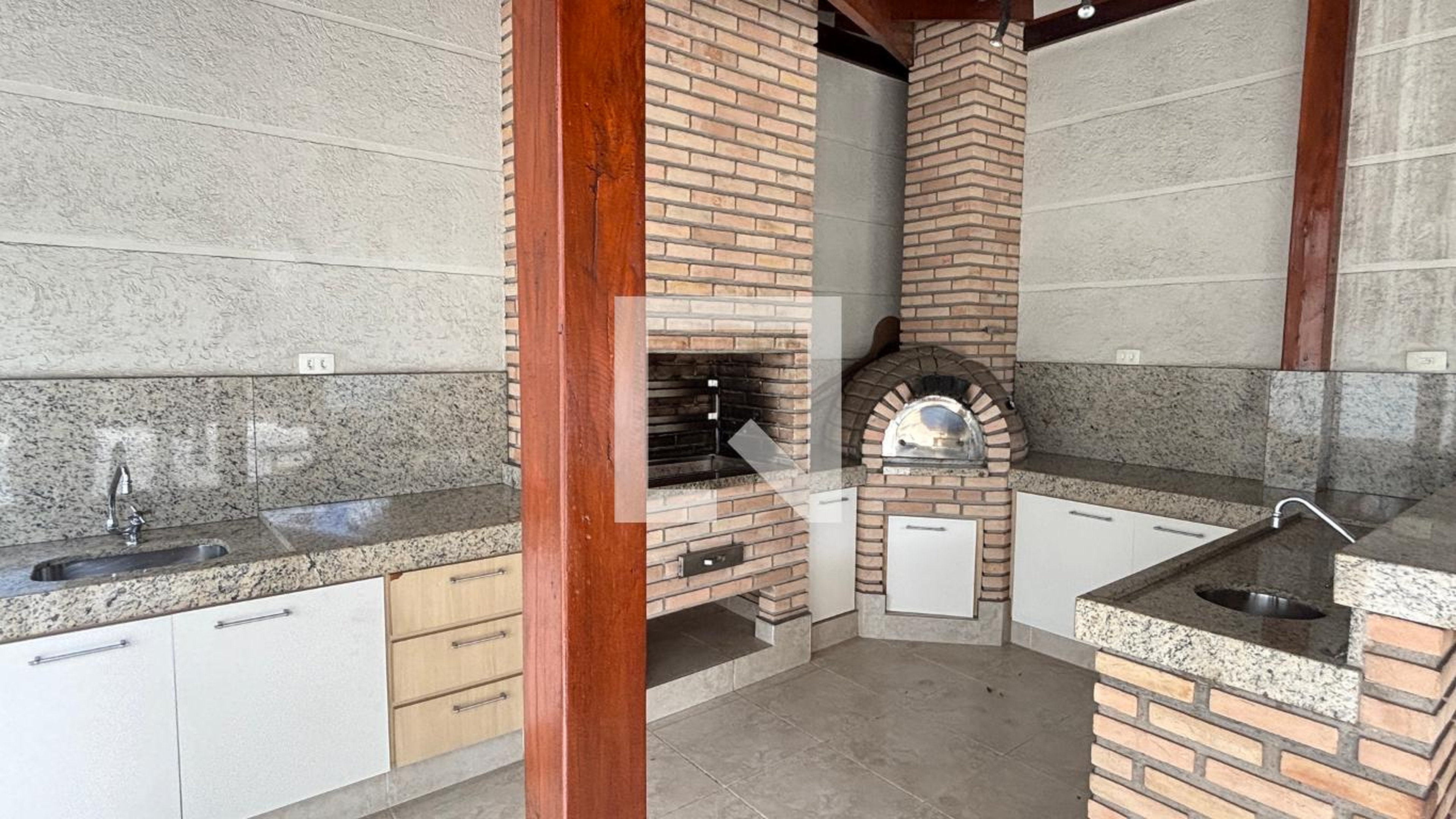 Churrasqueira - Edifício Cristiane