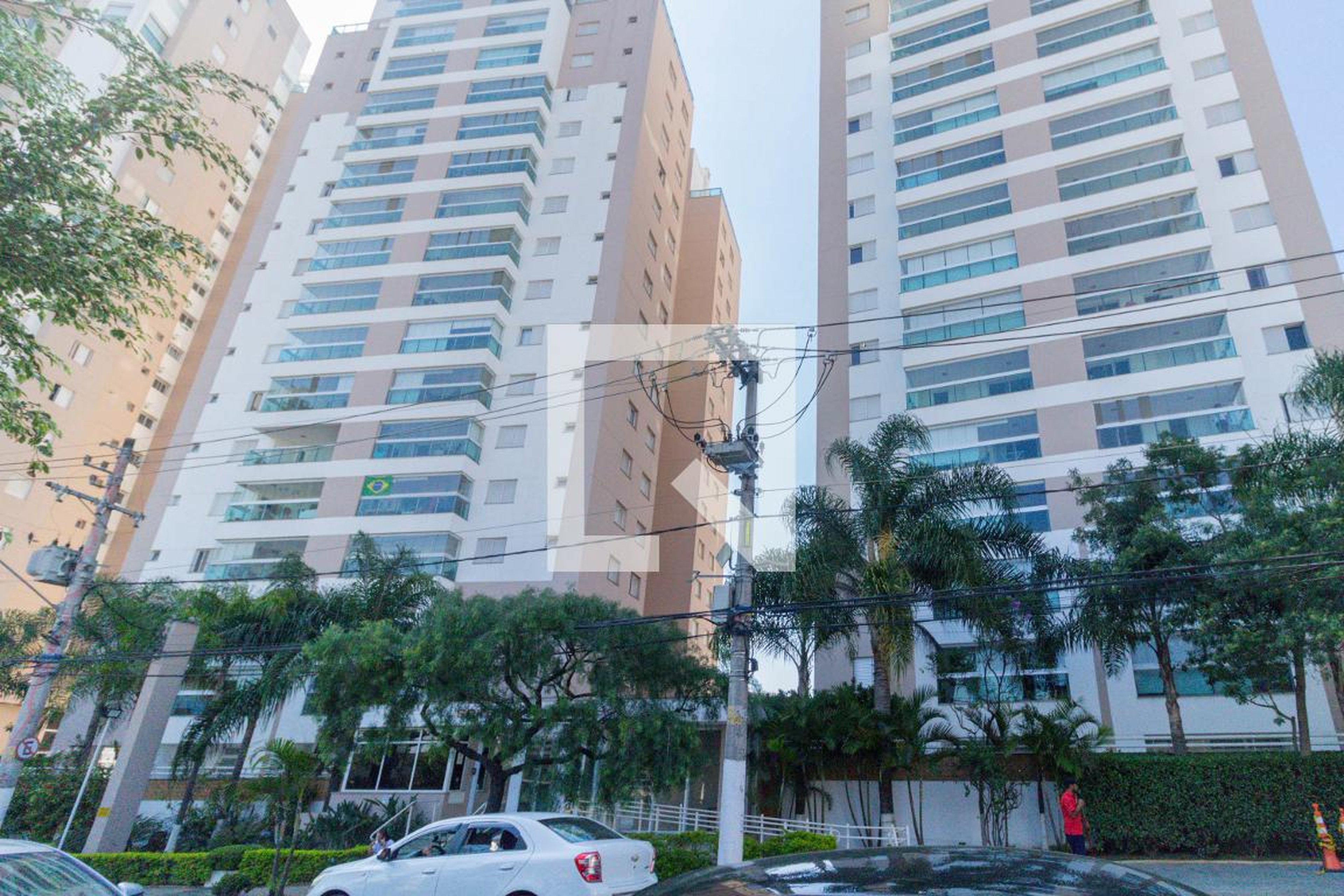 Fachada Condomínio Saint Paul Residence