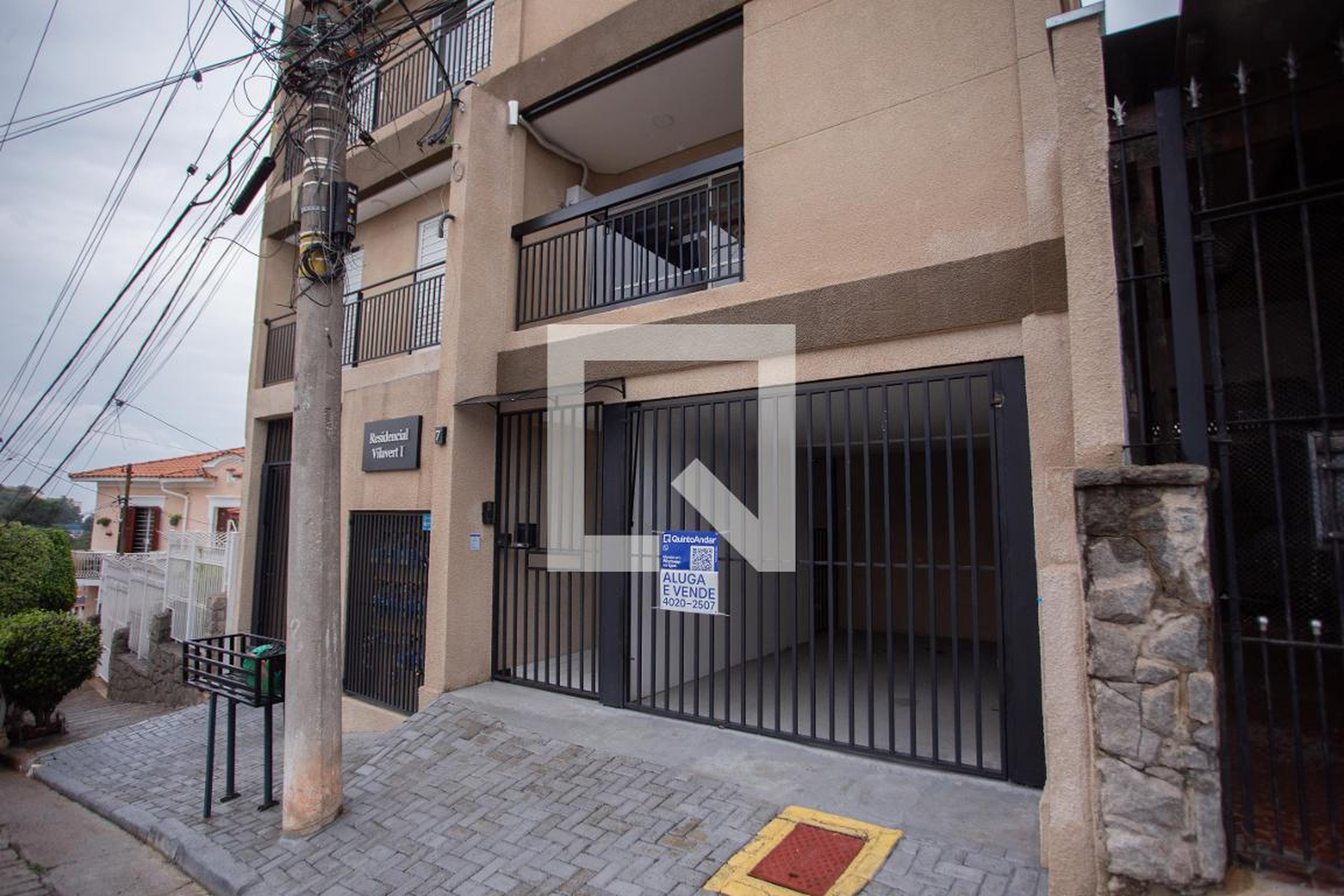 FACHADA Condomínio em Rua Lídia Coelho, 7