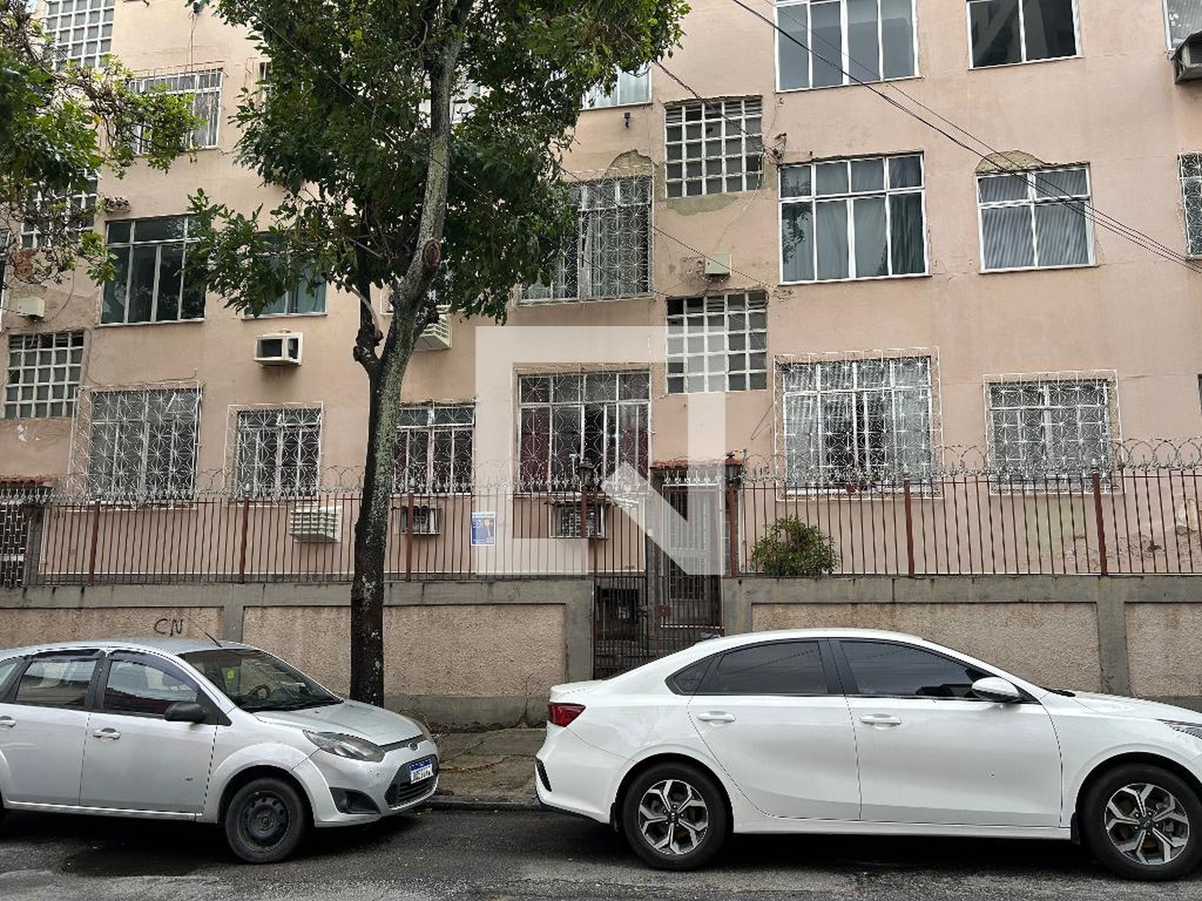 Fachada Condomínio em Rua Silva Rabêlo, 115