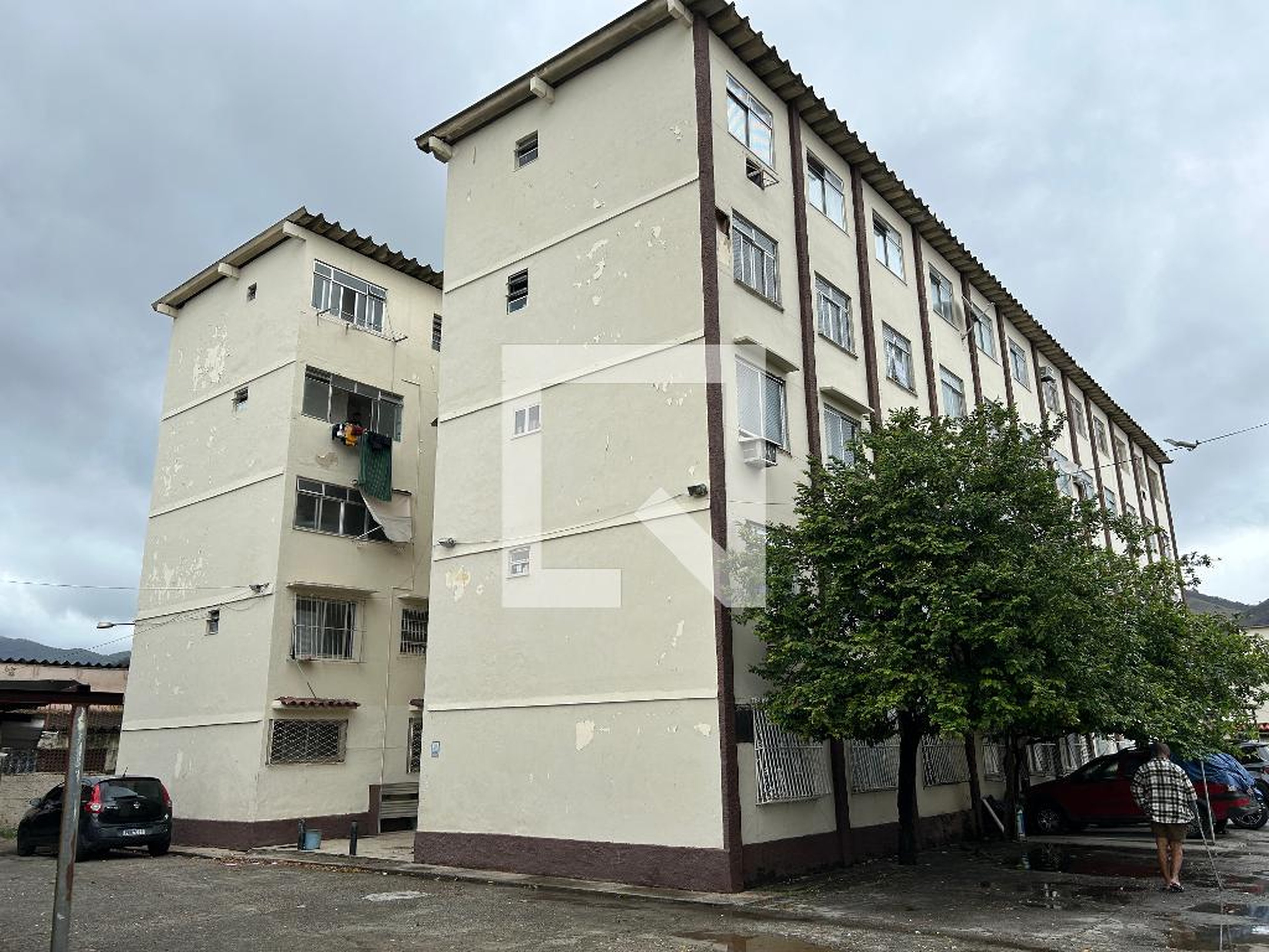 Fachada Condomínio em Rua Lins de Vasconcelos, 123