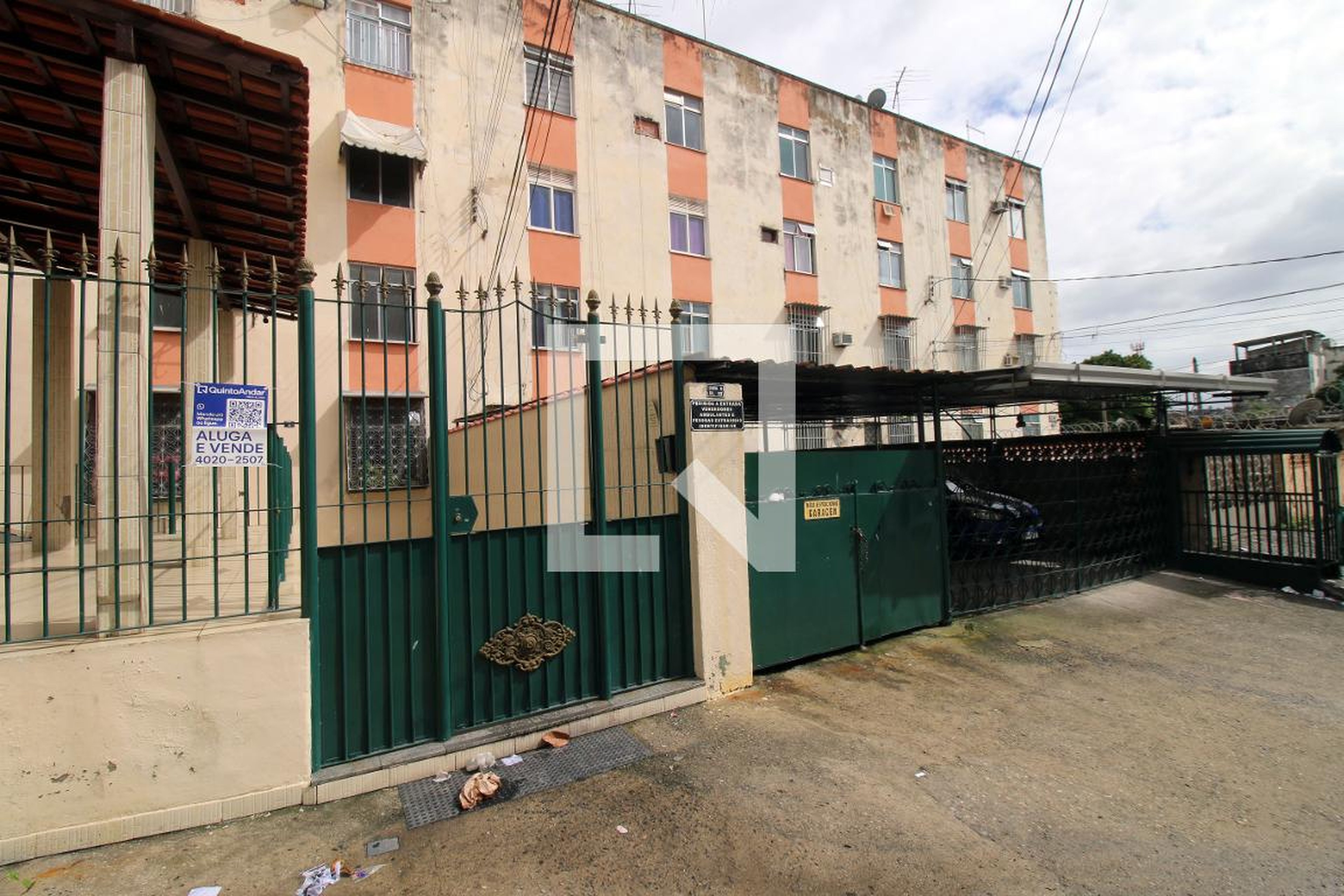 Fachada do Prédio Condomínio em Avenida Darcy Bitencourt Costa, 611