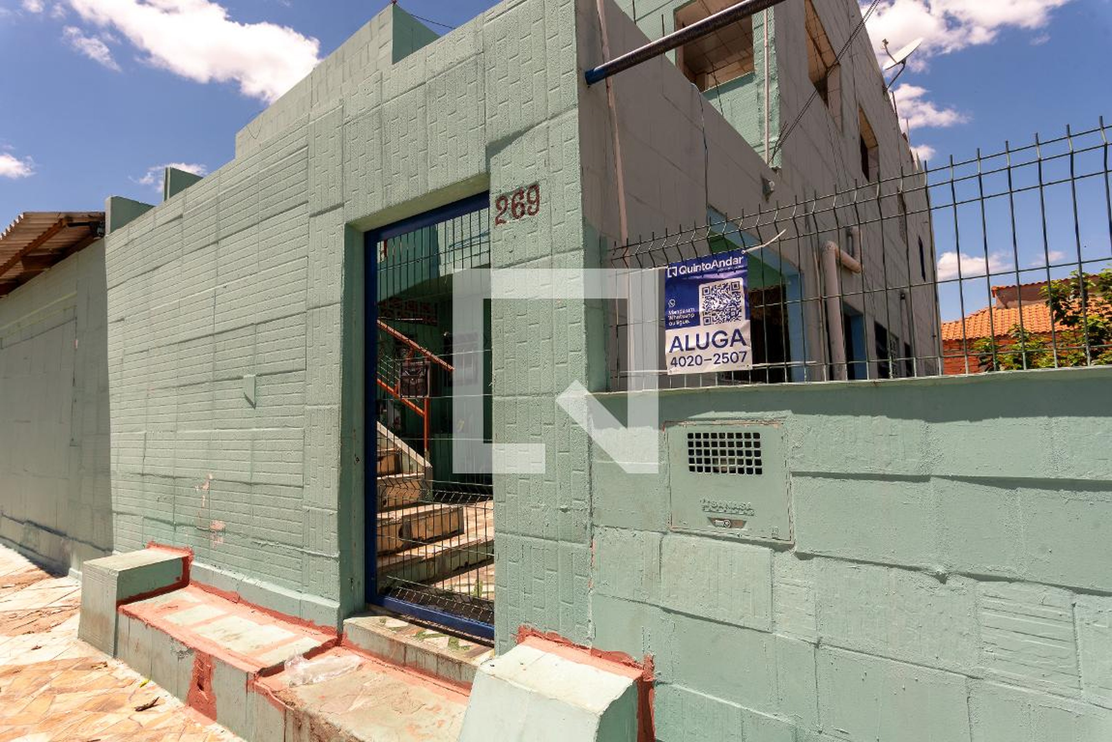 Fachada Condomínio em Rua Pastor Samuel de Campos Chiminazzo, 440