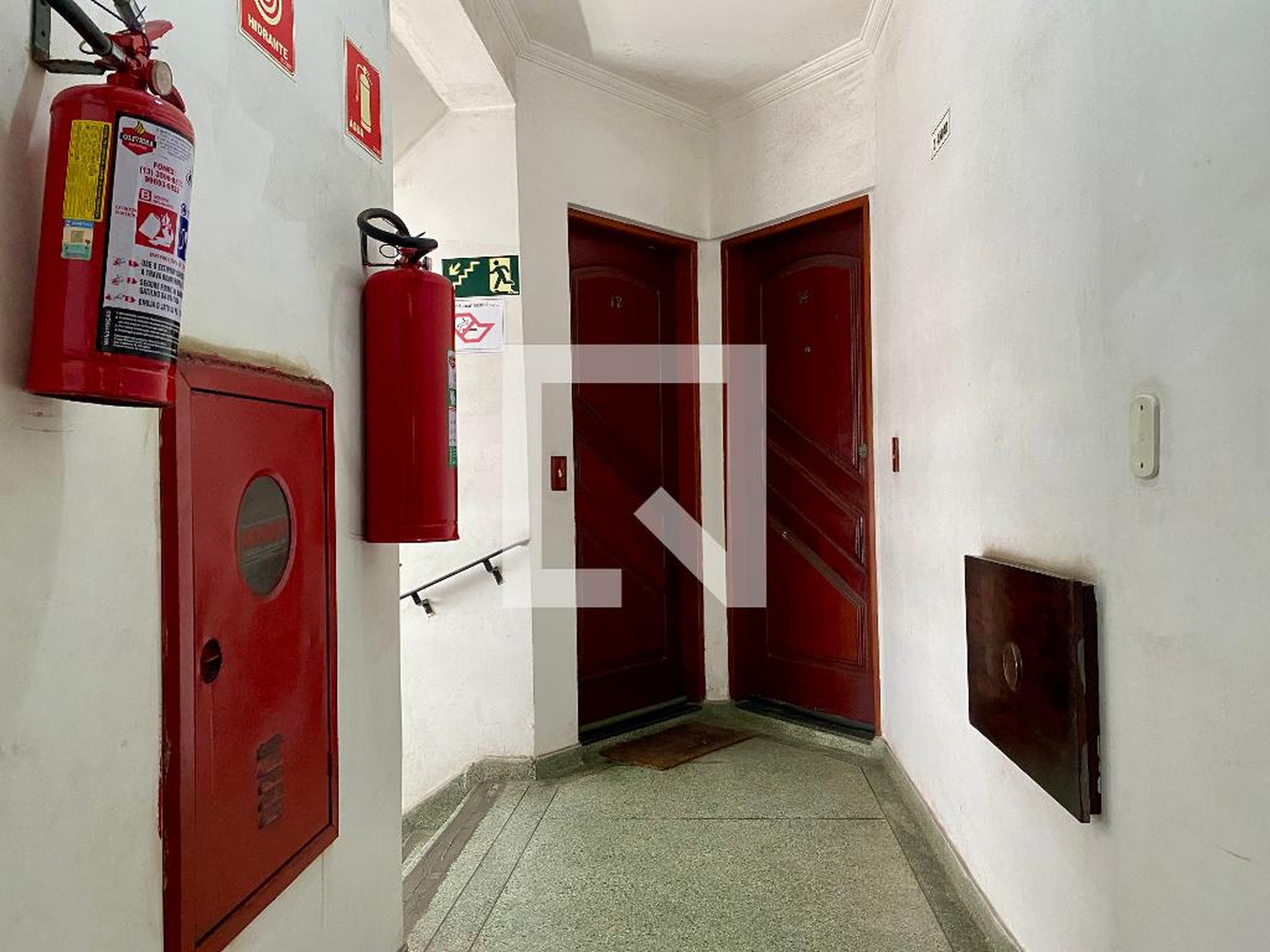 Hall de Entrada - Fumio Fujiki