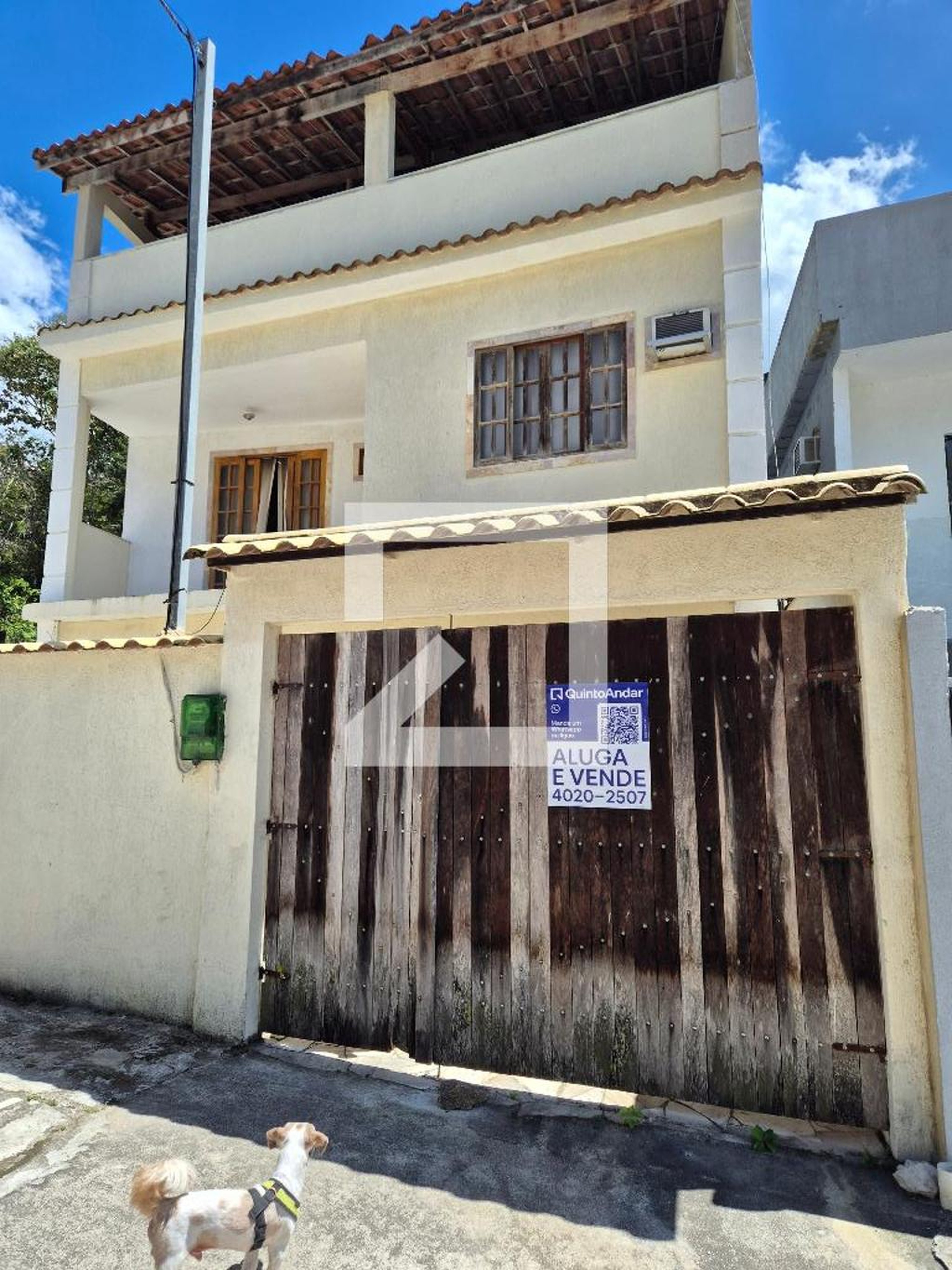 Fachada Condomínio em Rua das Acácias, 120