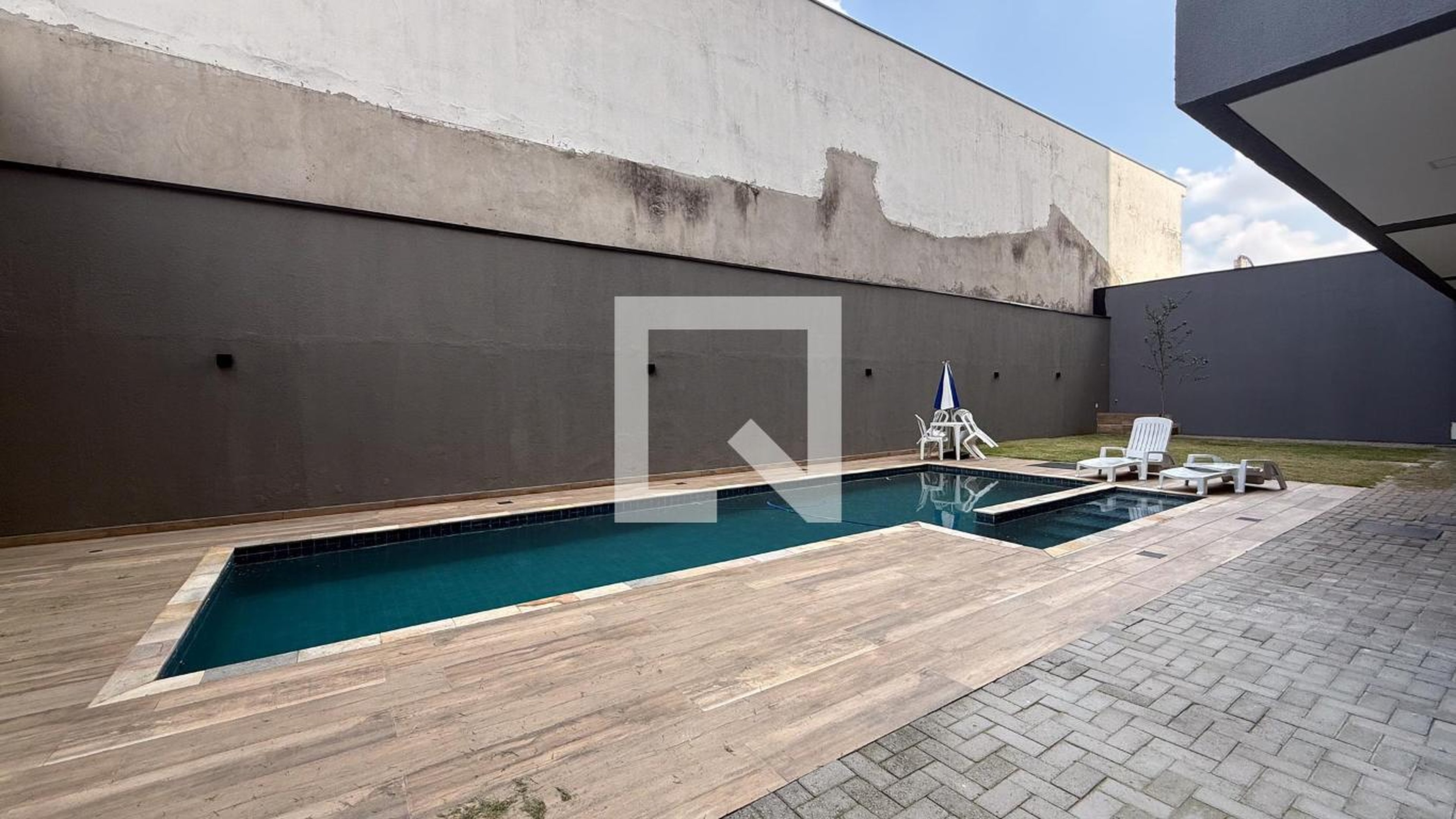 Piscina - Edifício Mobi Tucuruvi